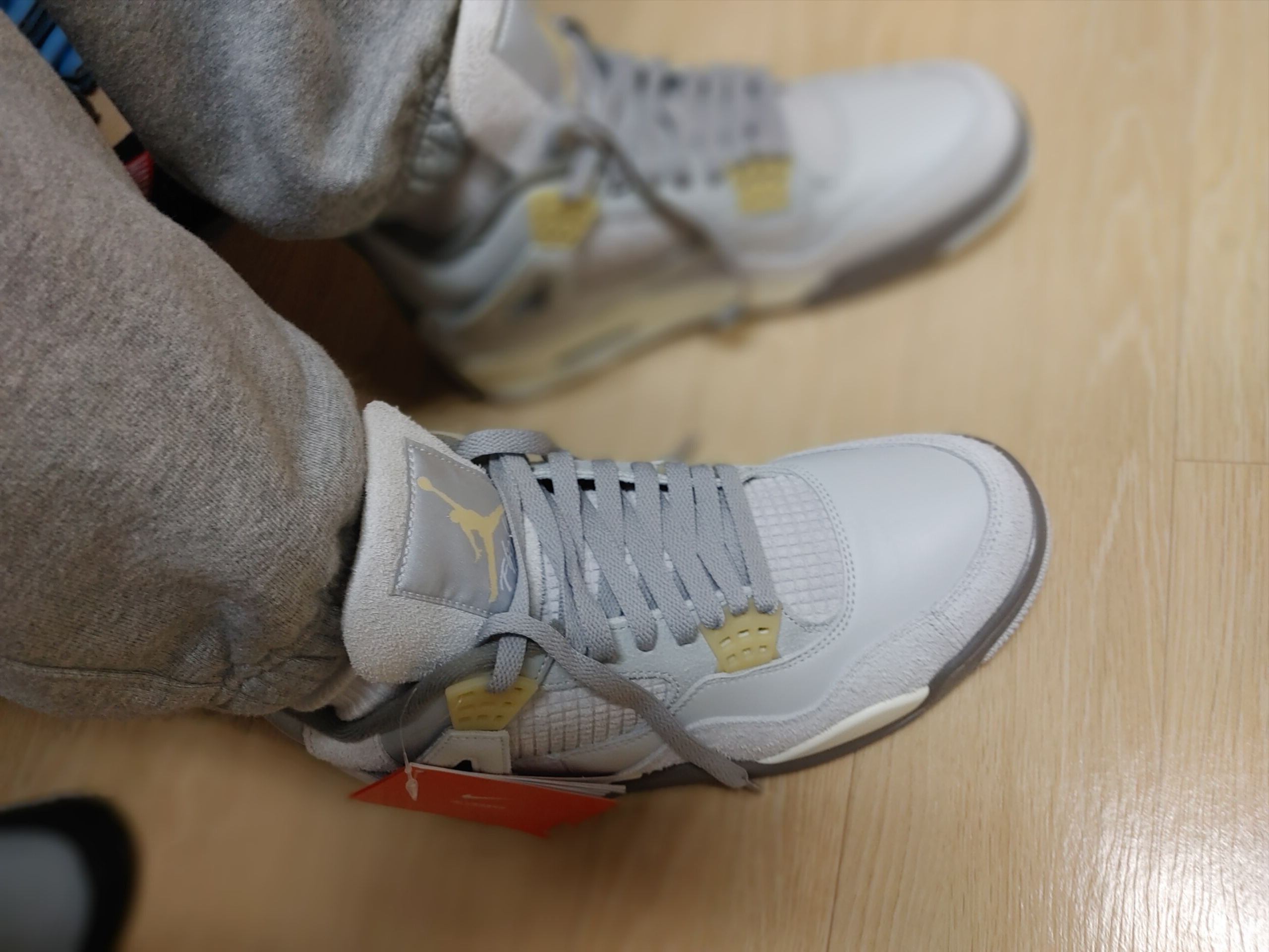 Jordan 4 Retro SE Craft 착용 스타일 - 3