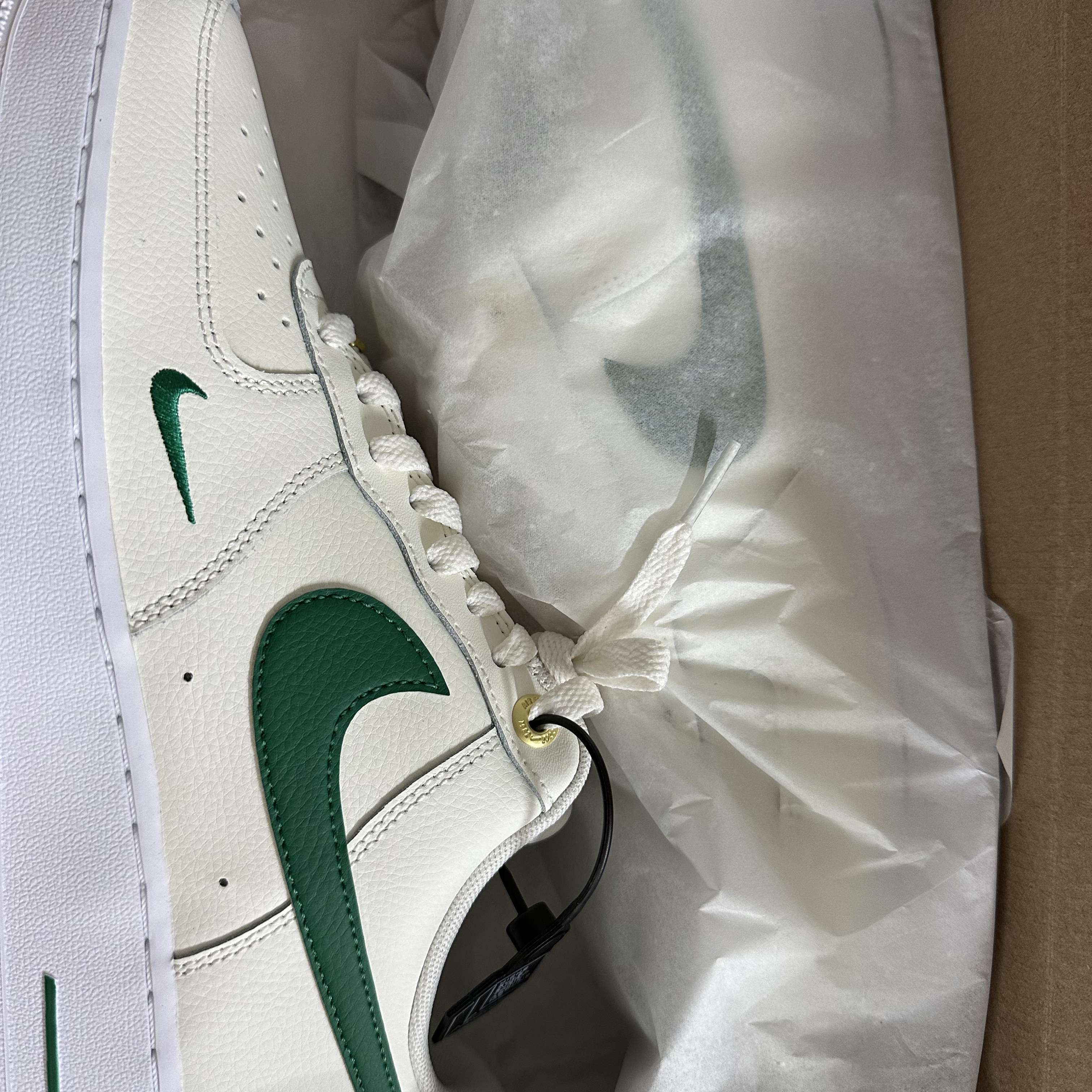Nike Air Force 1 '07 LV8 40th Anniversary Join Forces Sail Malachite 착용 스타일 - 2