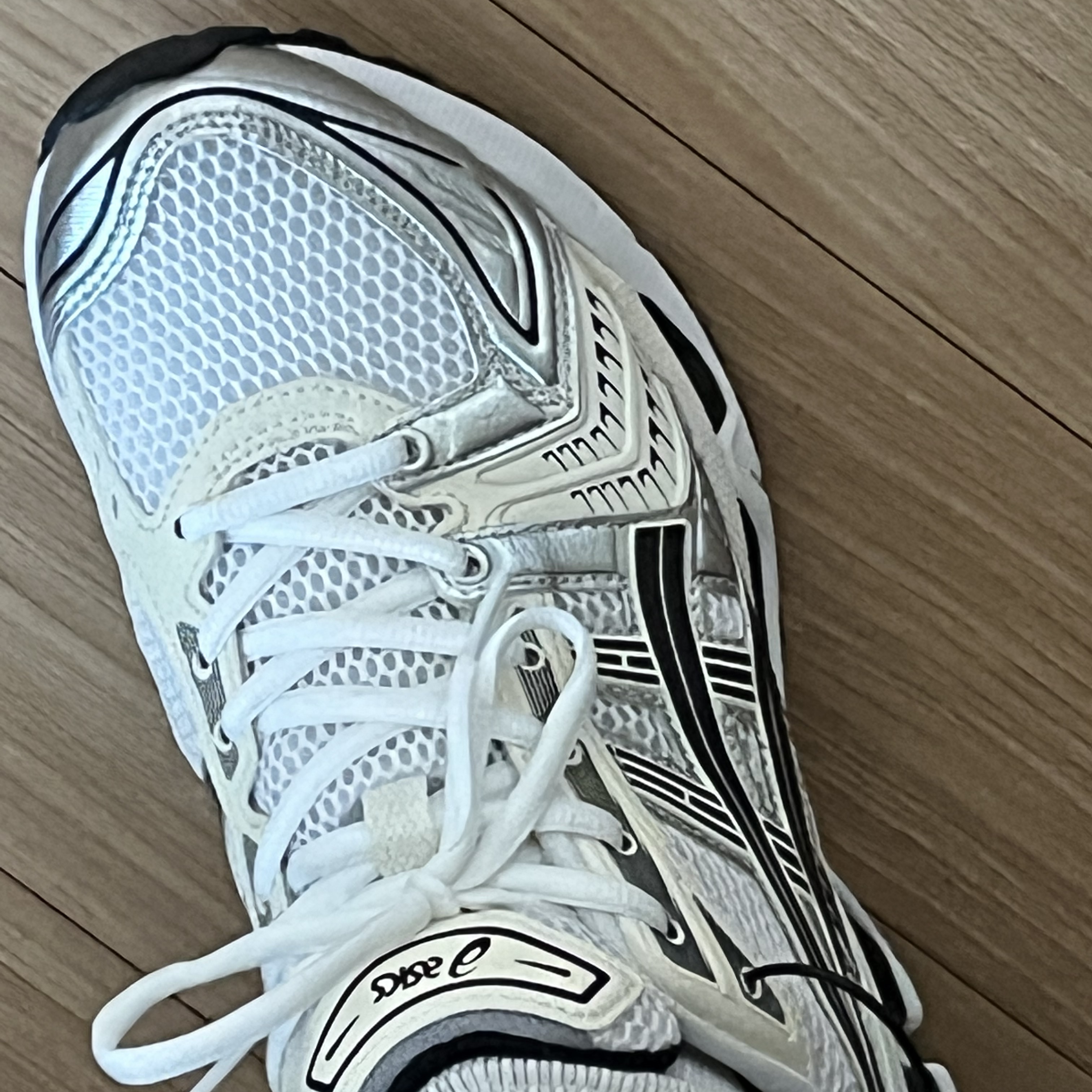 (W) Asics Gel-Kayano 14 White Midnight 착용 스타일 - 2