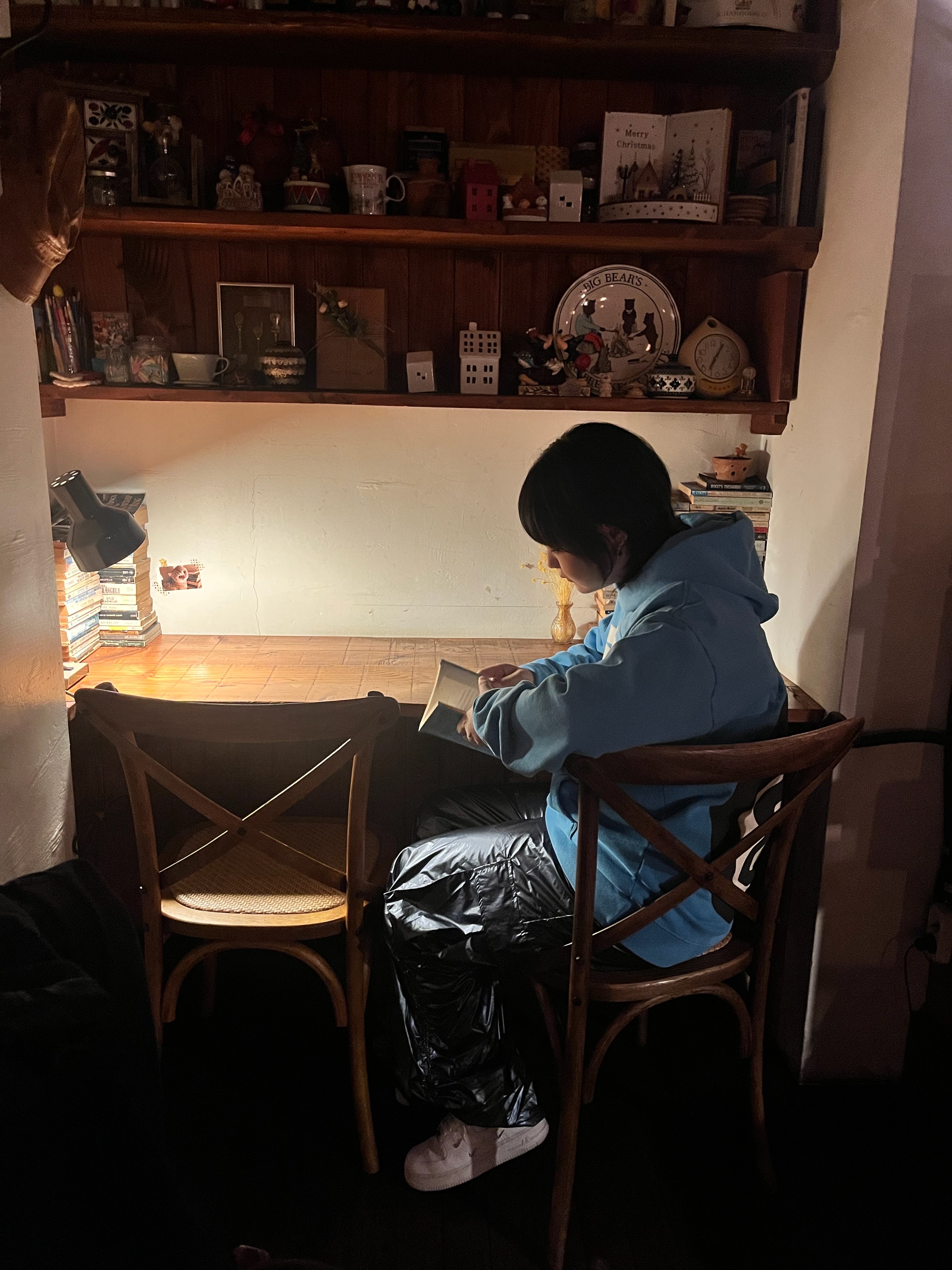 Stussy x Cactus Plant Flea Market 8 Ball Pigment Dyed Hoodie Blue, (W) Nike Air Force 1 Low '07 LX Chrome Luxe 착용 스타일 - 1