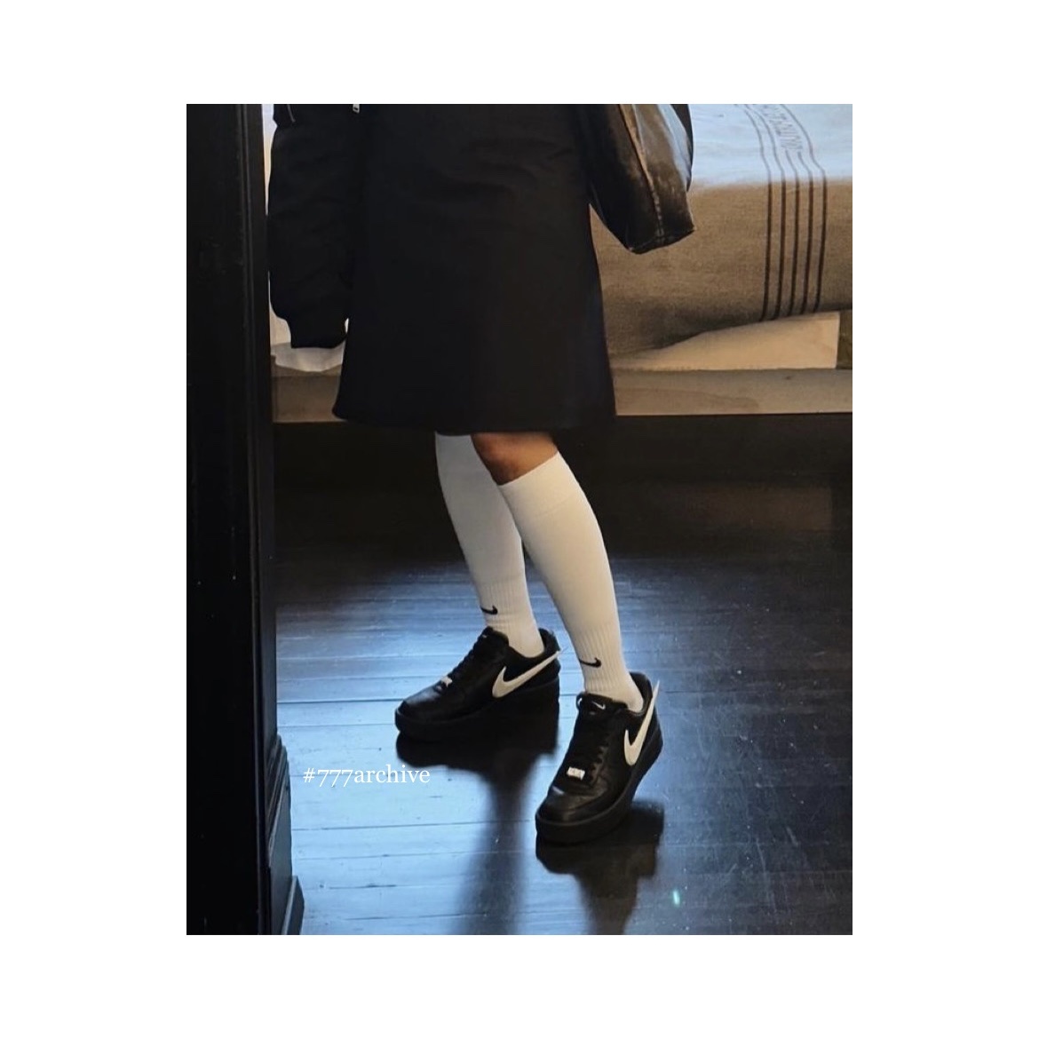 Nike x Ambush Air Force 1 Low SP Black 착용 스타일 - 2
