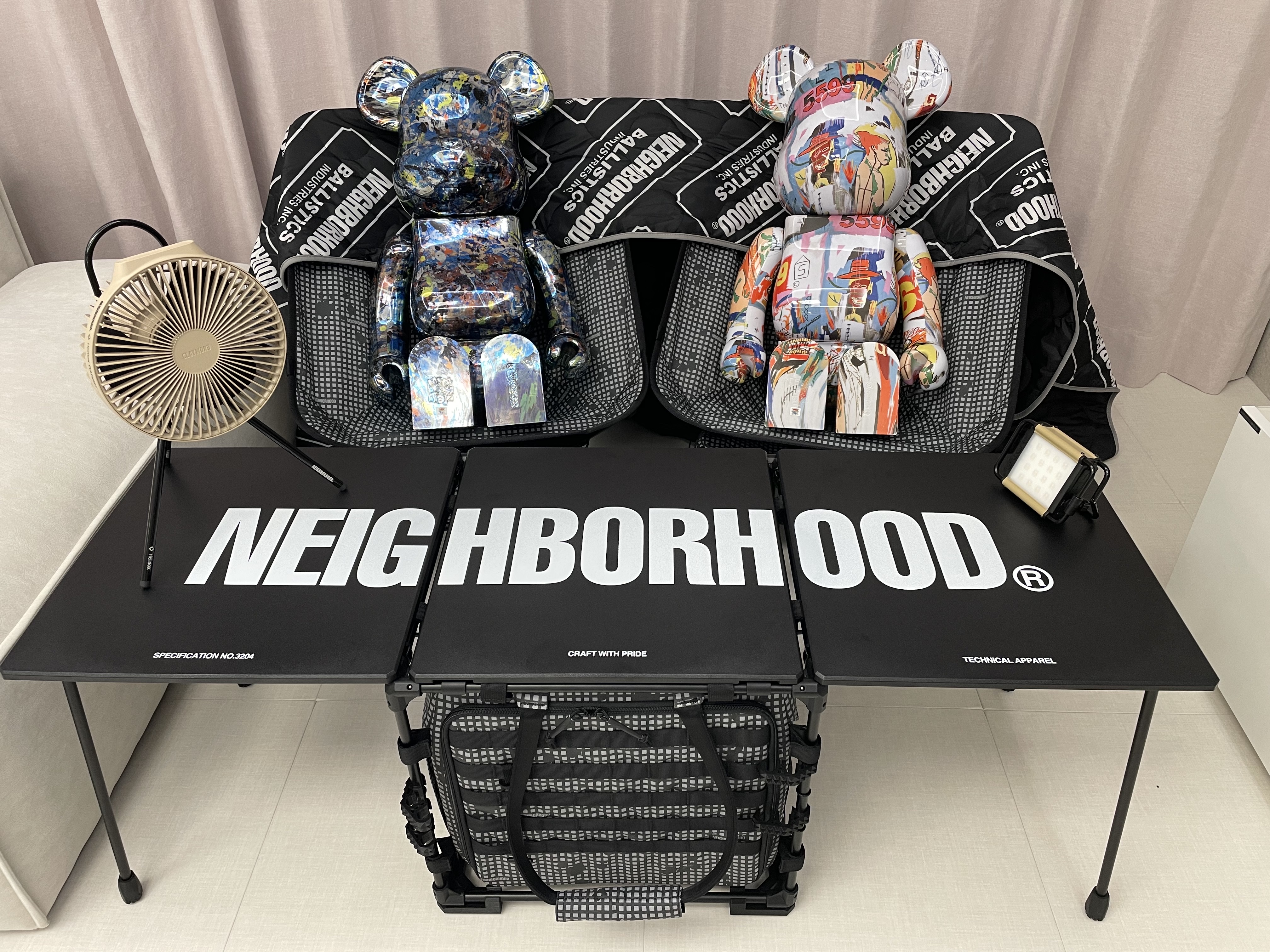 Helinox x Neighborhood Chair One Peal - 22FW, Helinox x Neighborhood Field Office Cube Peal - 22FW 착용 스타일 - 1