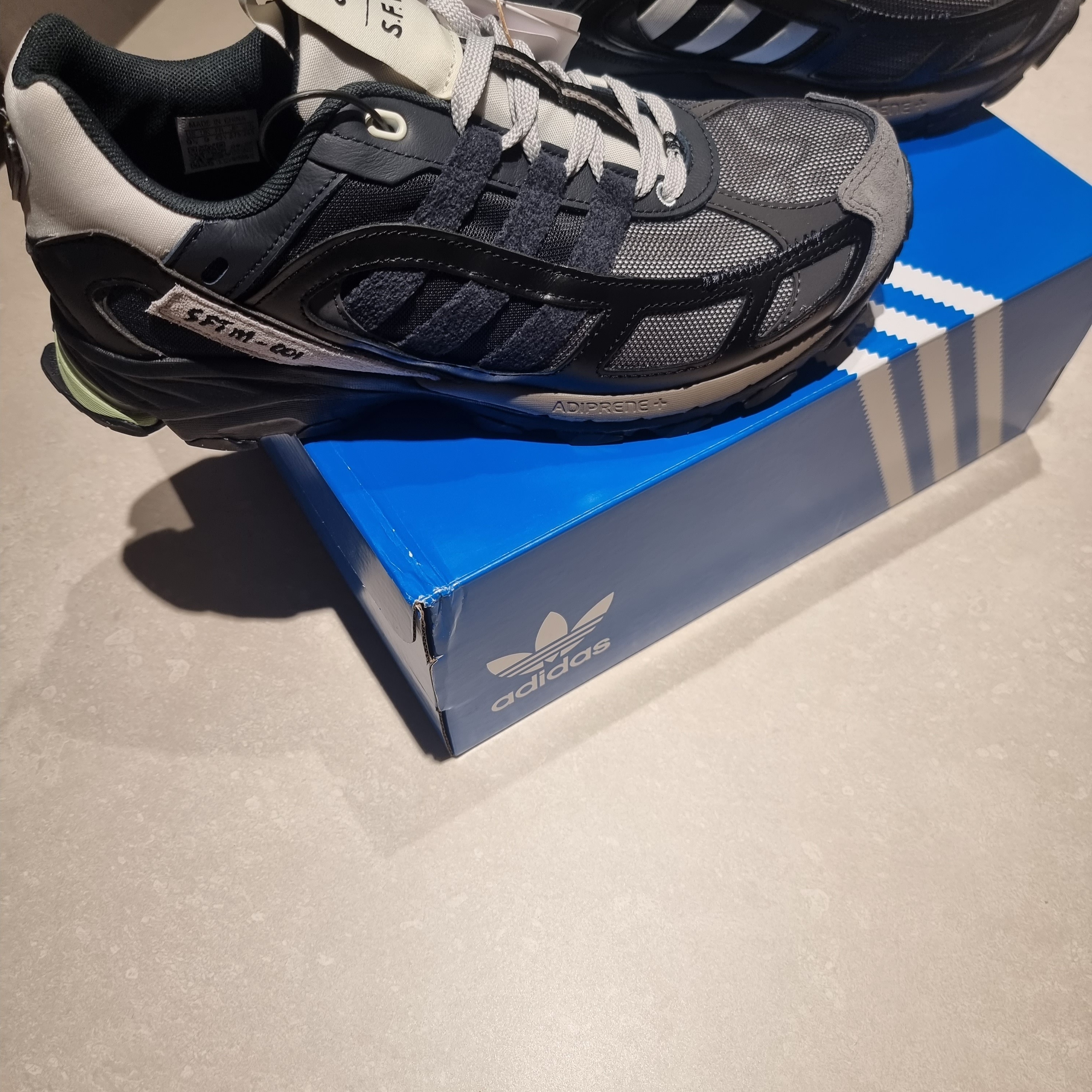 Adidas x Song for the Mute Shadowturf Core Black Night Grey 착용 스타일 - 1
