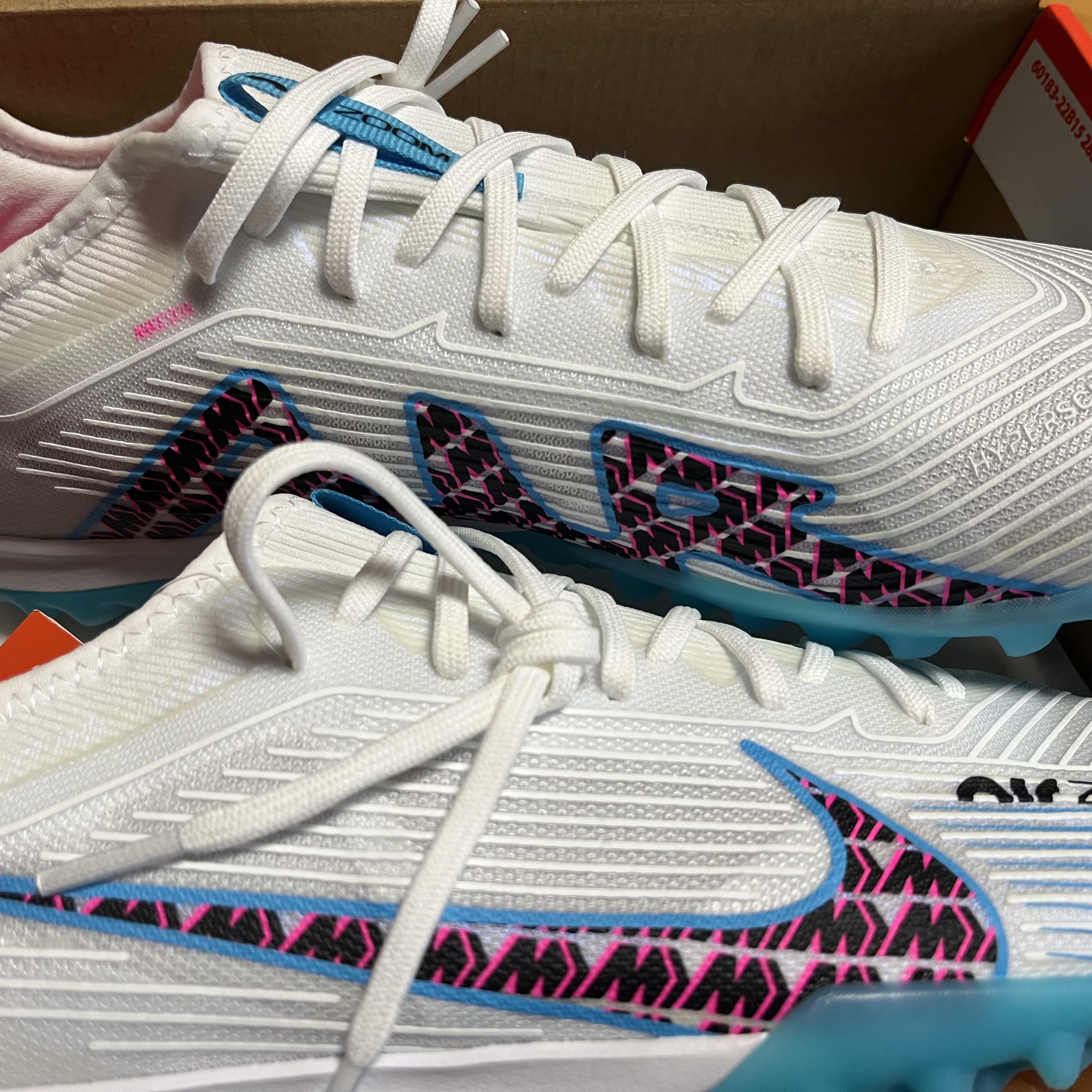 Nike Zoom Mercurial Vapor 15 Pro TF White Baltic Blue 착용 스타일
