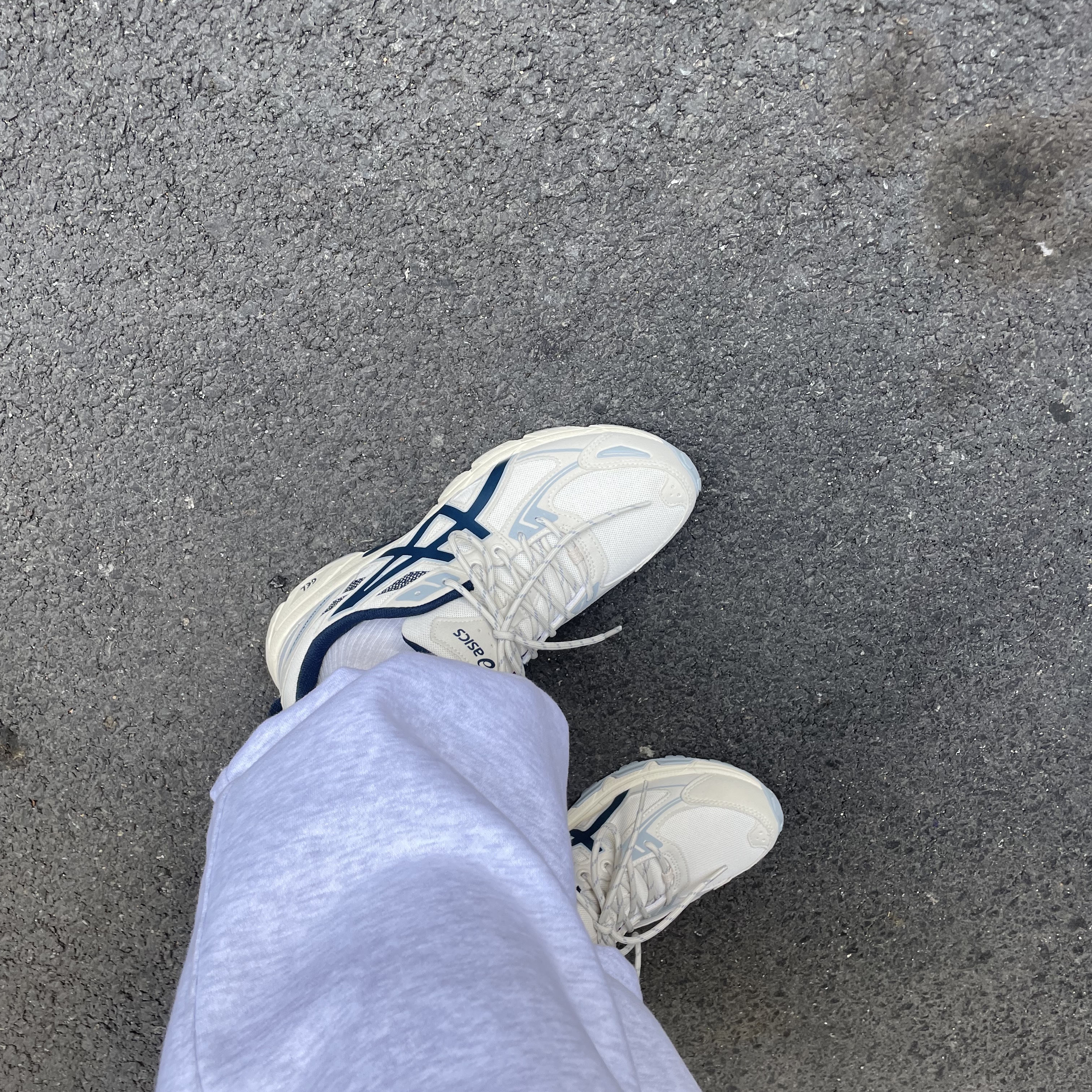 Asics Gel-Venture 6 SPS Birch French Blue 착용 스타일