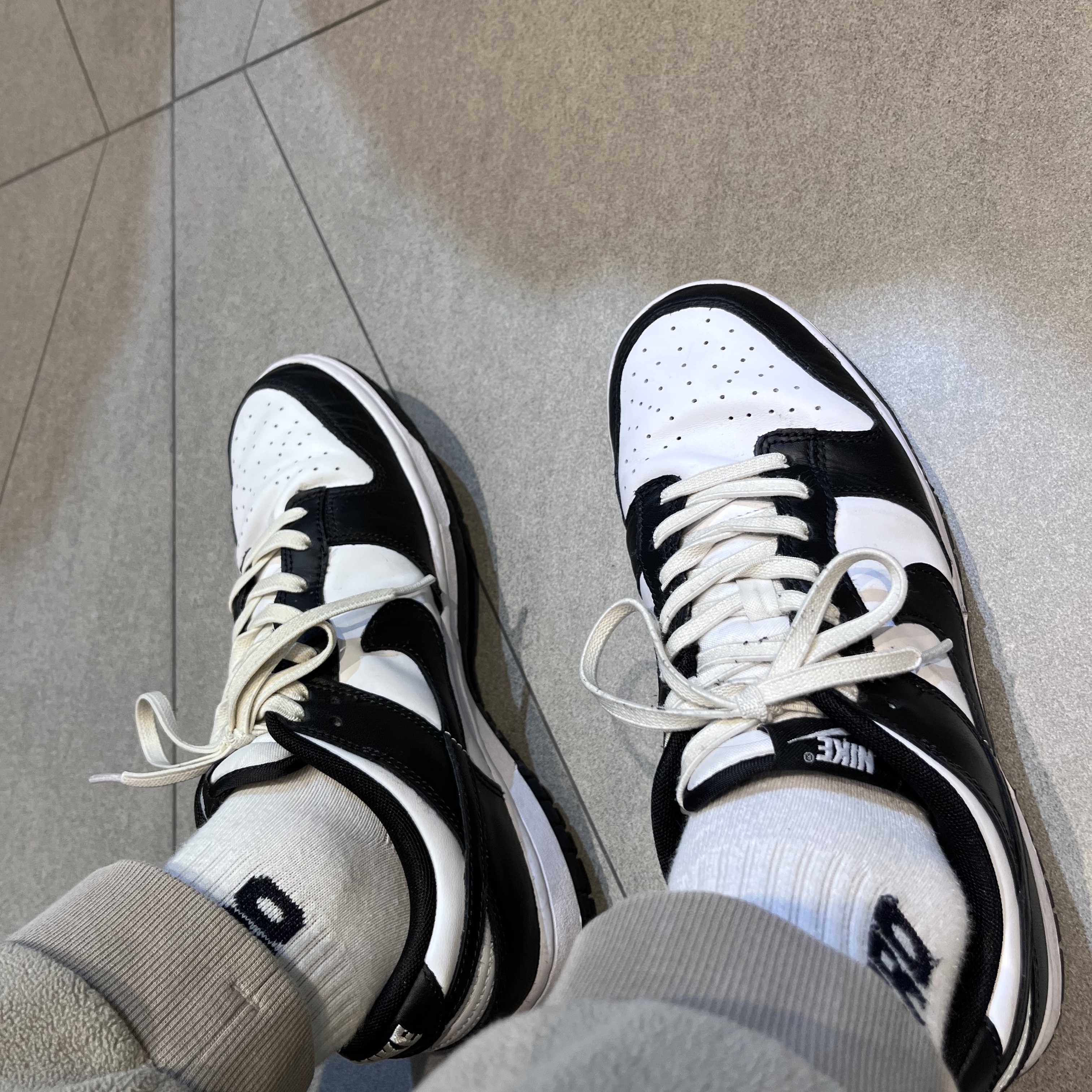 Nike Dunk Low Retro Black 착용 스타일