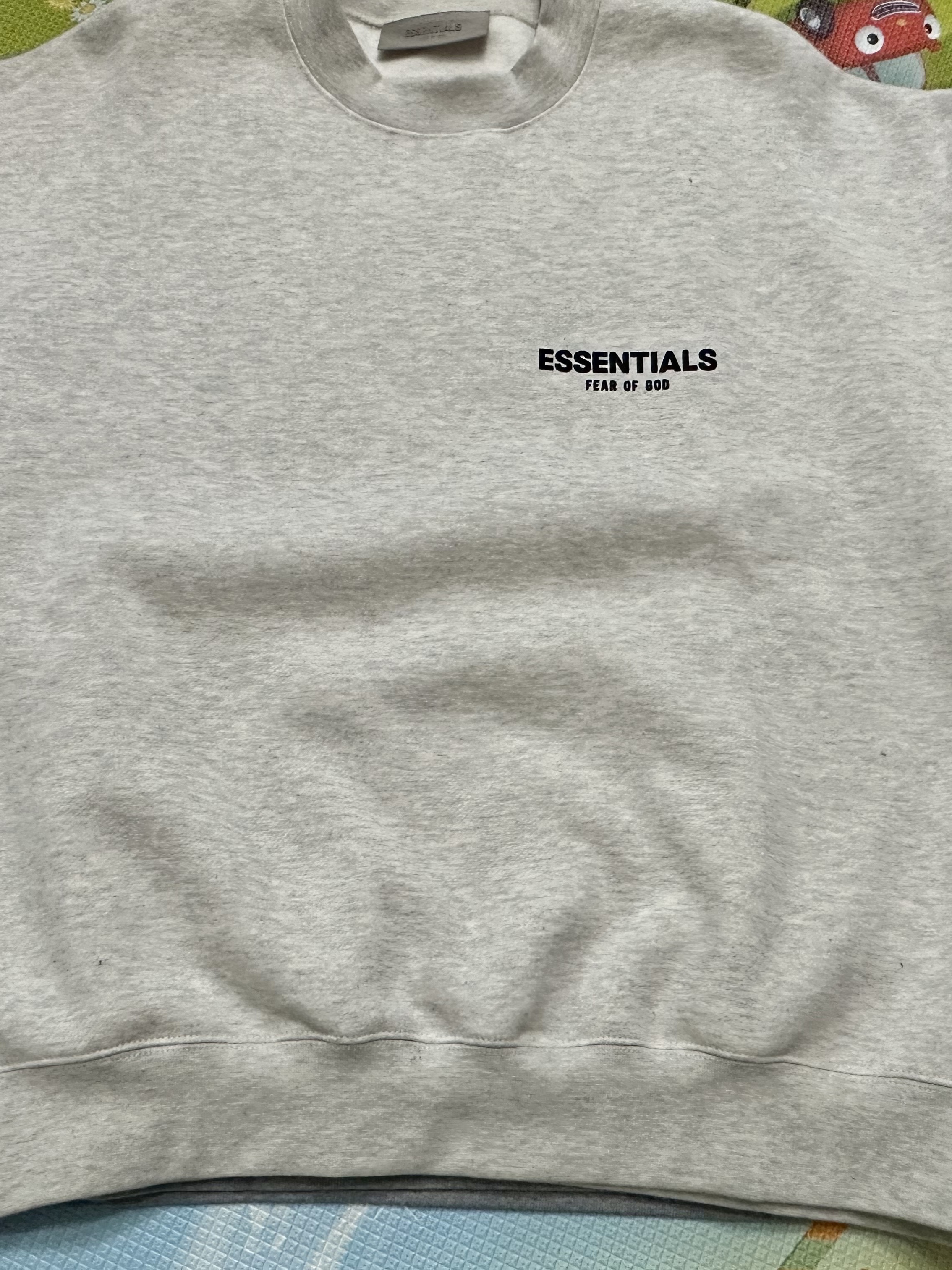 Nike x Stussy NRG Fleece Crewneck Dark Grey Heather (DO9337-063), Essentials The Core Collection Crewneck Sweatshirt Light Oatmeal 착용 스타일 - 2