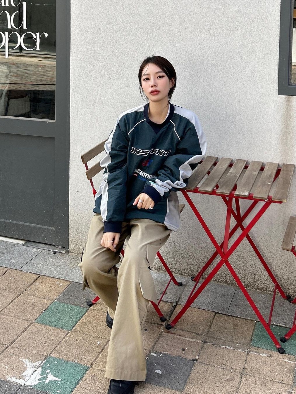 Instantfunk Women Ms Graphic Print Sweatshirt Green 착용 스타일
