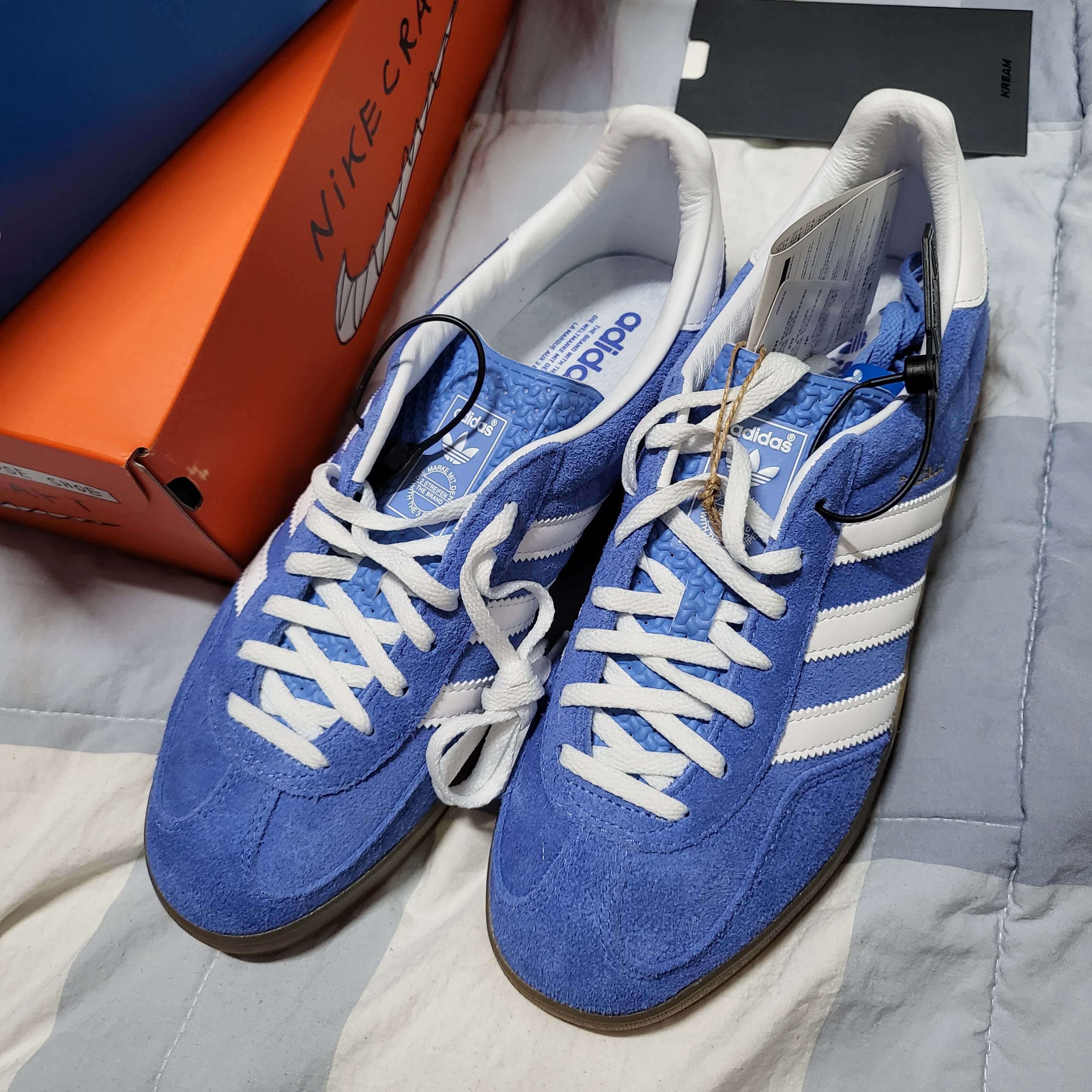 (W) Adidas Gazelle Indoor Blue Fusion Cloud White 착용 스타일 - 1