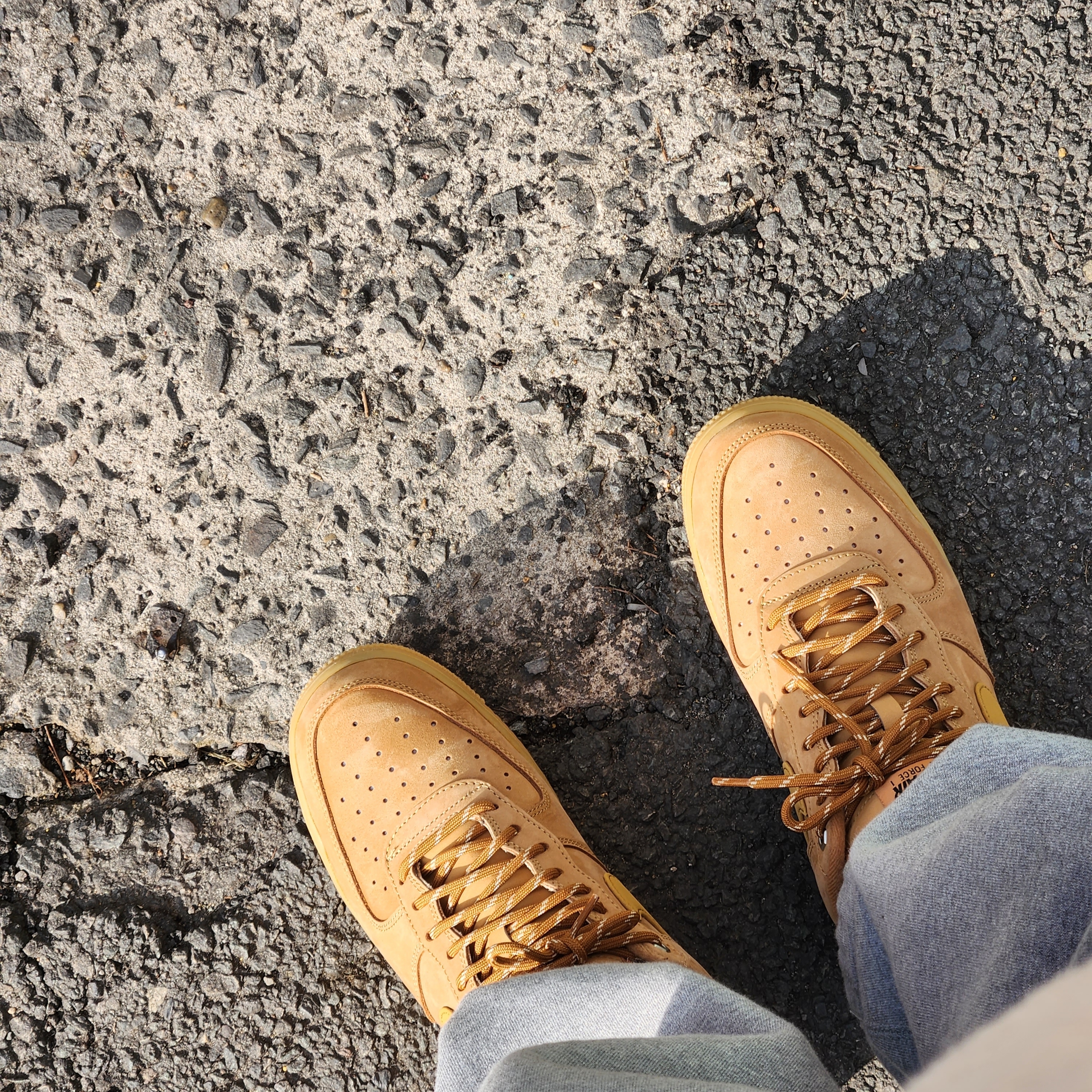 Nike Air Force 1 '07 WB Flax 착용 스타일 - 2