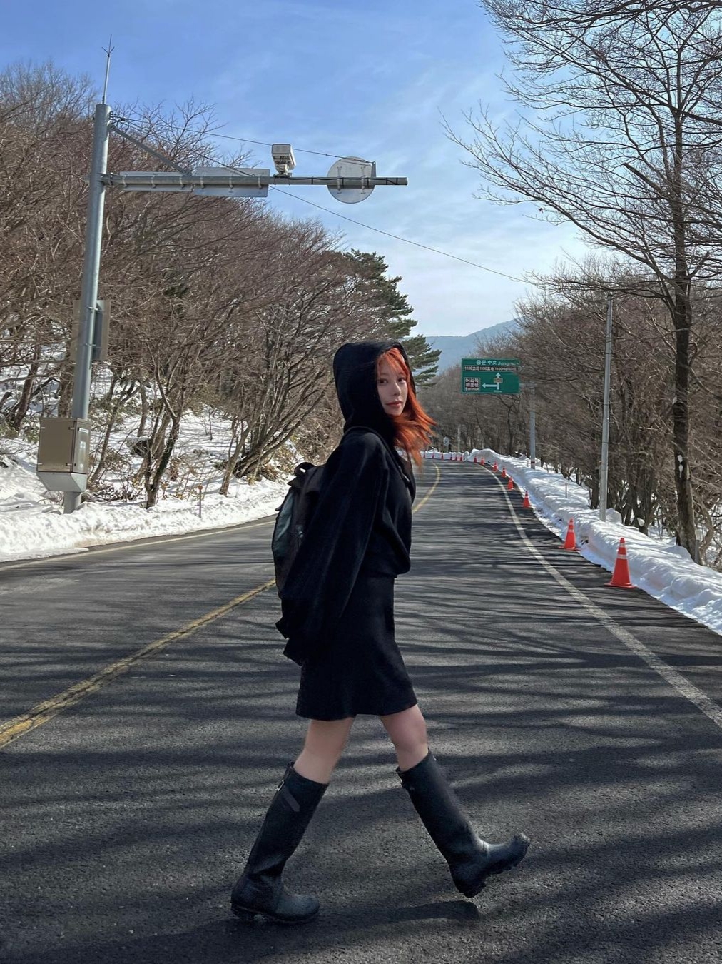 Hunter Women  Original Tall Rainboots Black 착용 스타일 - 1