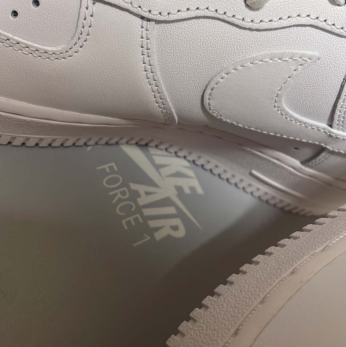 Nike Air Force 1 '07 Low White 착용 스타일 - 3
