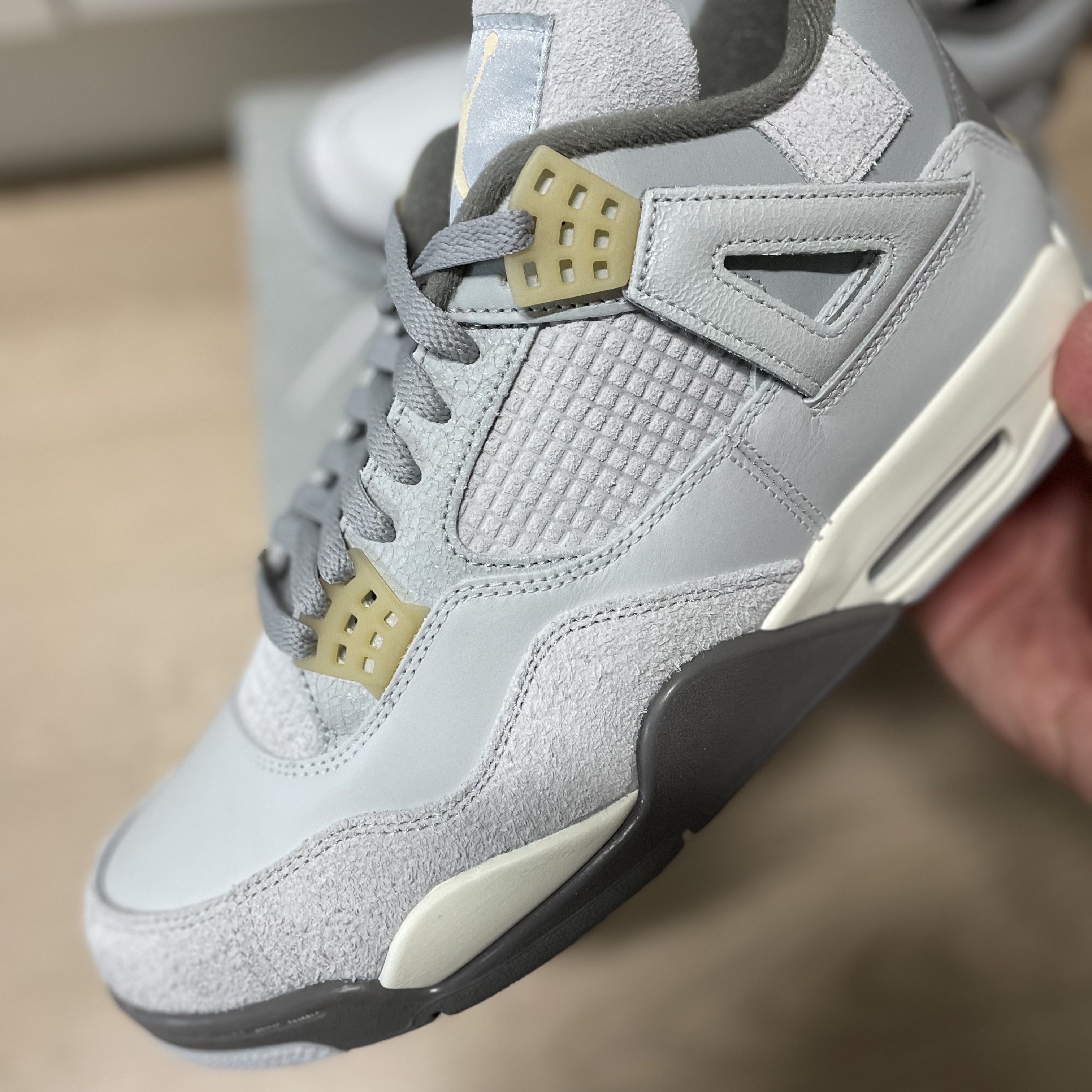 Jordan 4 Retro SE Craft 착용 스타일 - 4