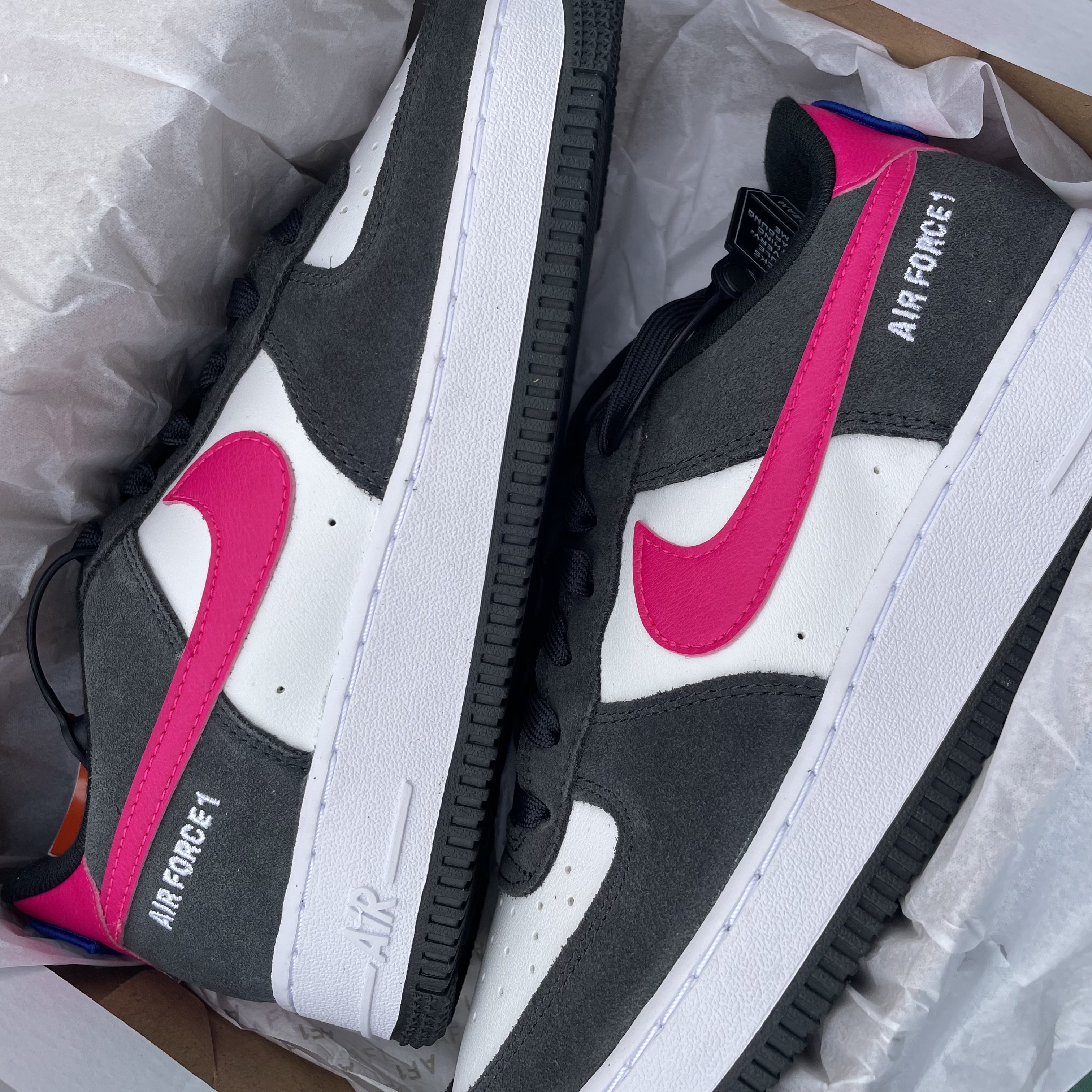 (GS) Nike Air Force 1 LV8 Athletic Club Black Pink Prime 착용 스타일