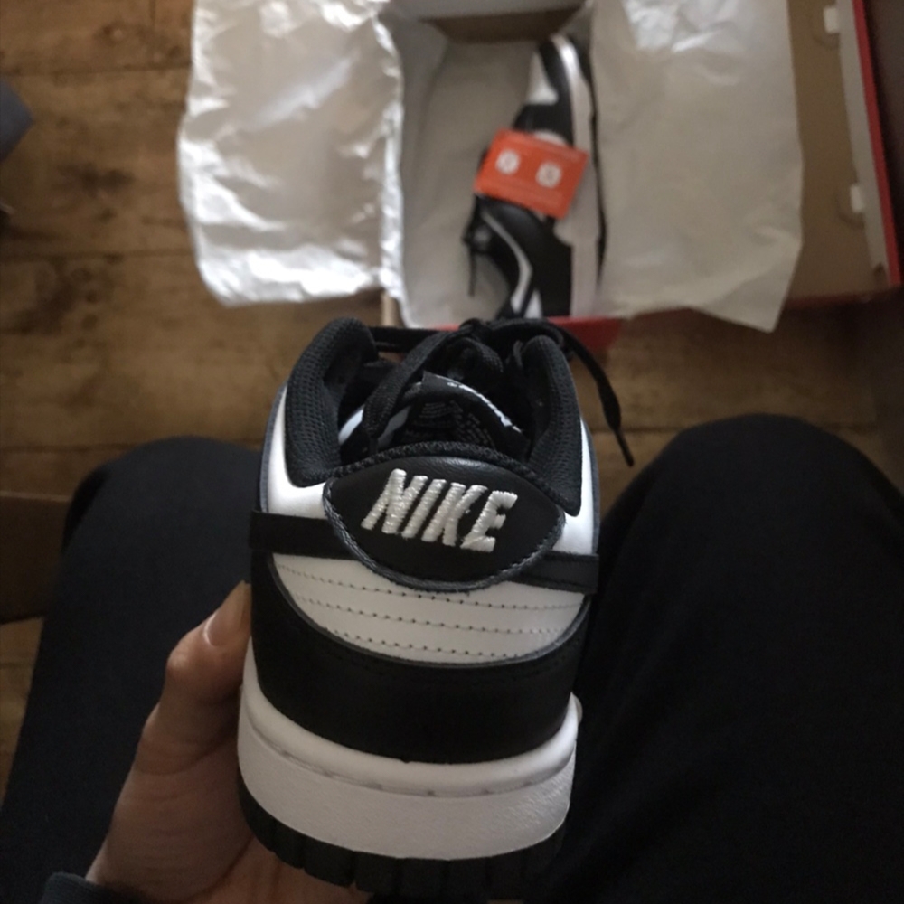 (W) Nike Dunk Low Black 착용 스타일 - 2