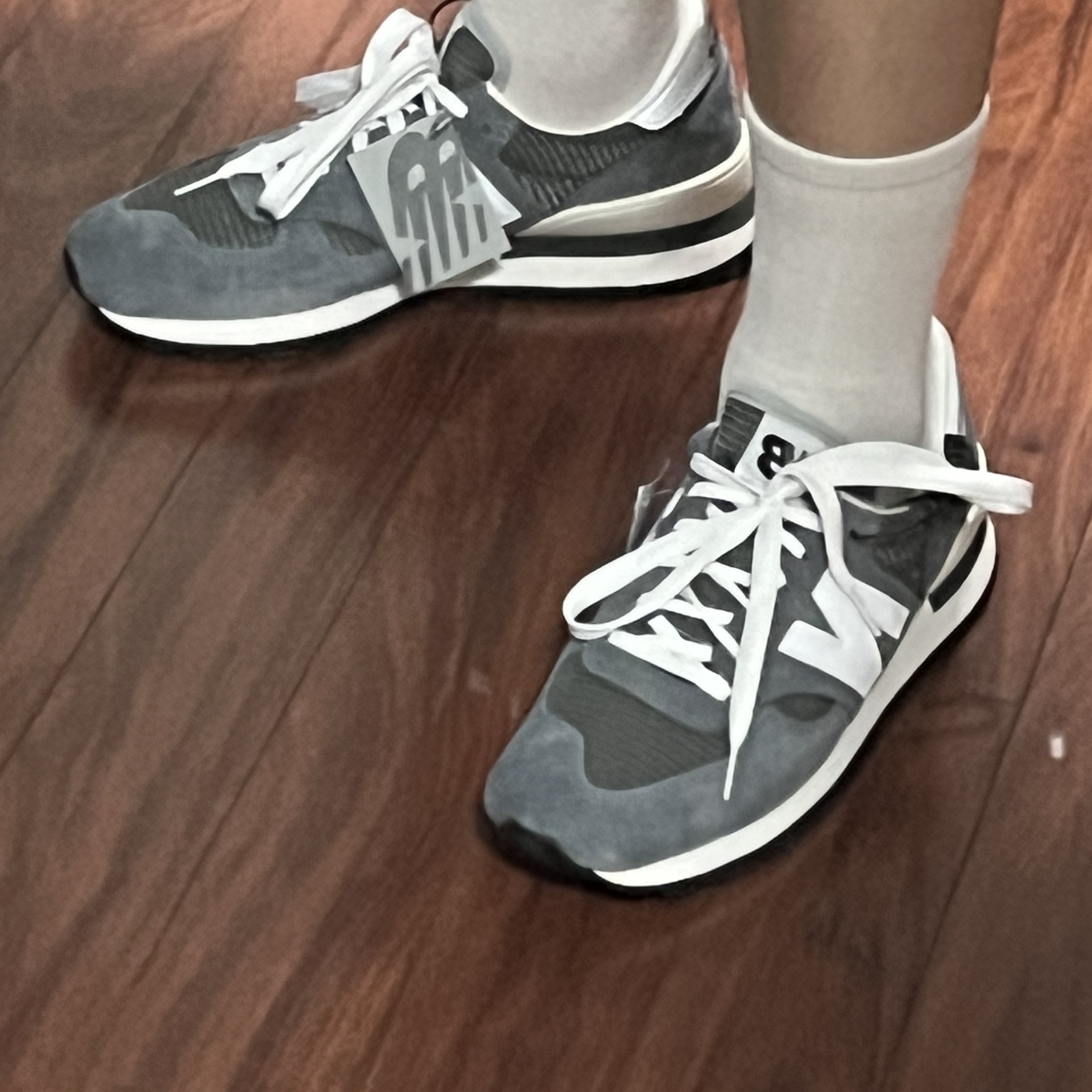 New Balance 990v1 Made in USA Grey White 착용 스타일