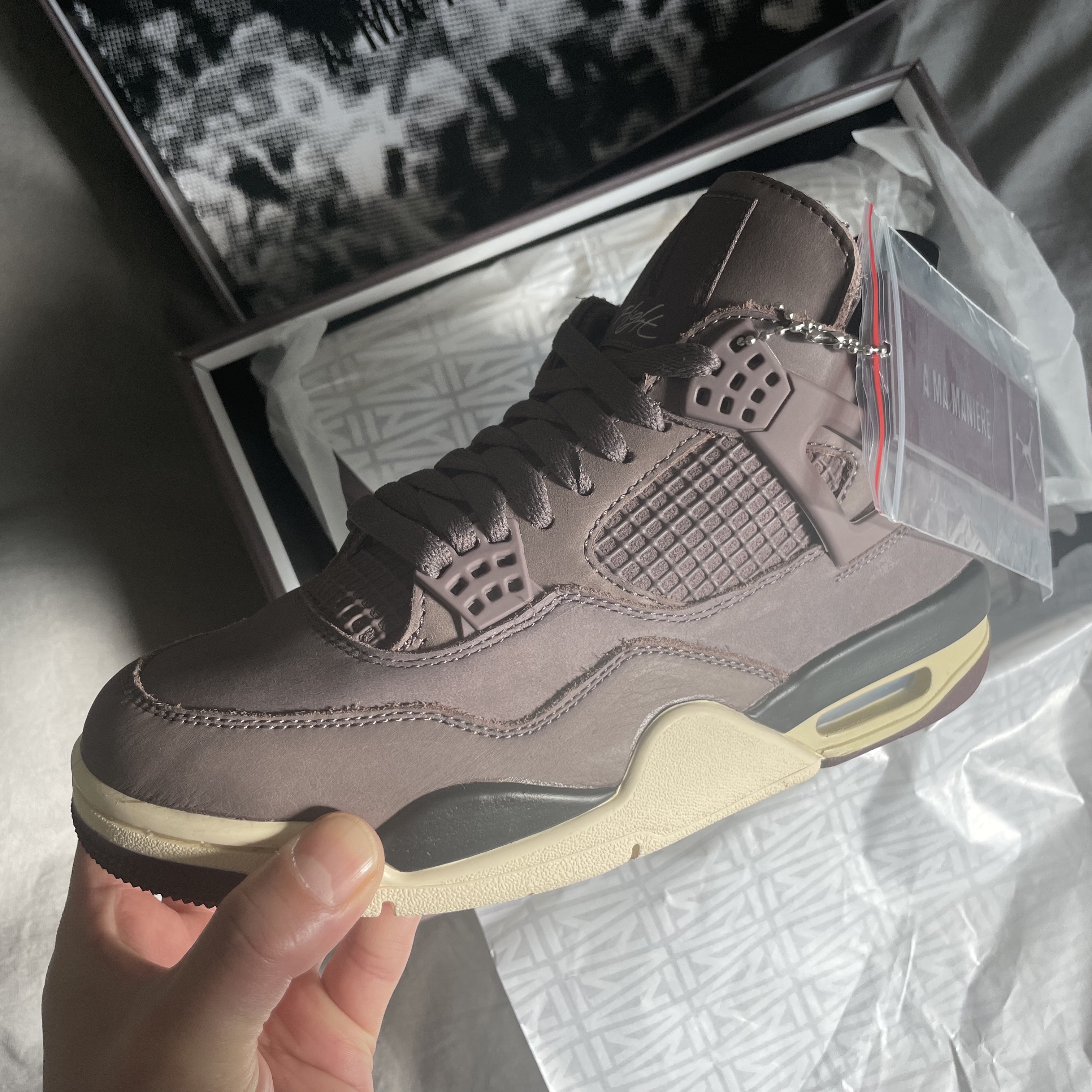 Jordan 4 x A Ma Maniere Retro Violet Ore 착용 스타일