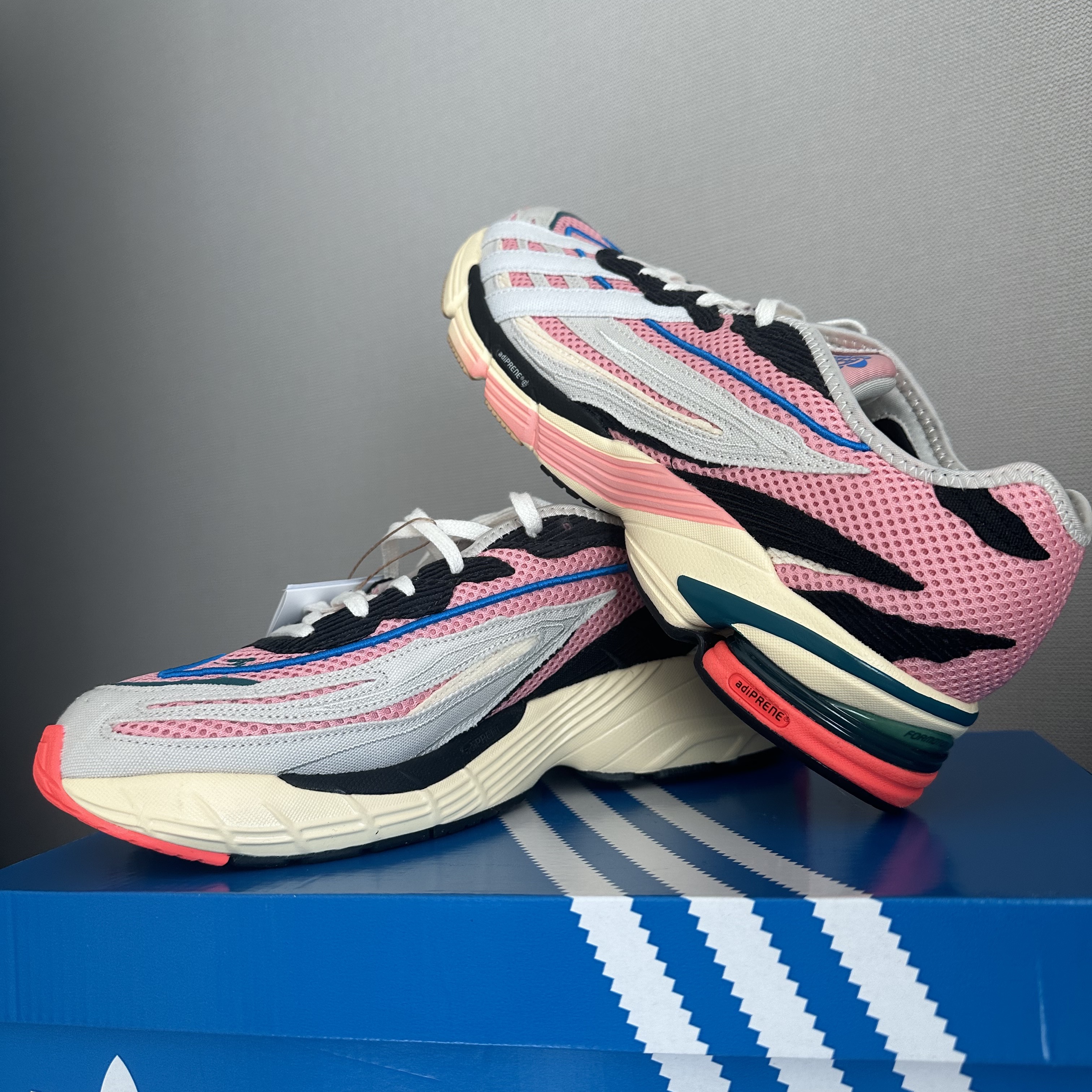 Adidas x Sean Wotherspoon Orketro White Easy Yellow 착용 스타일