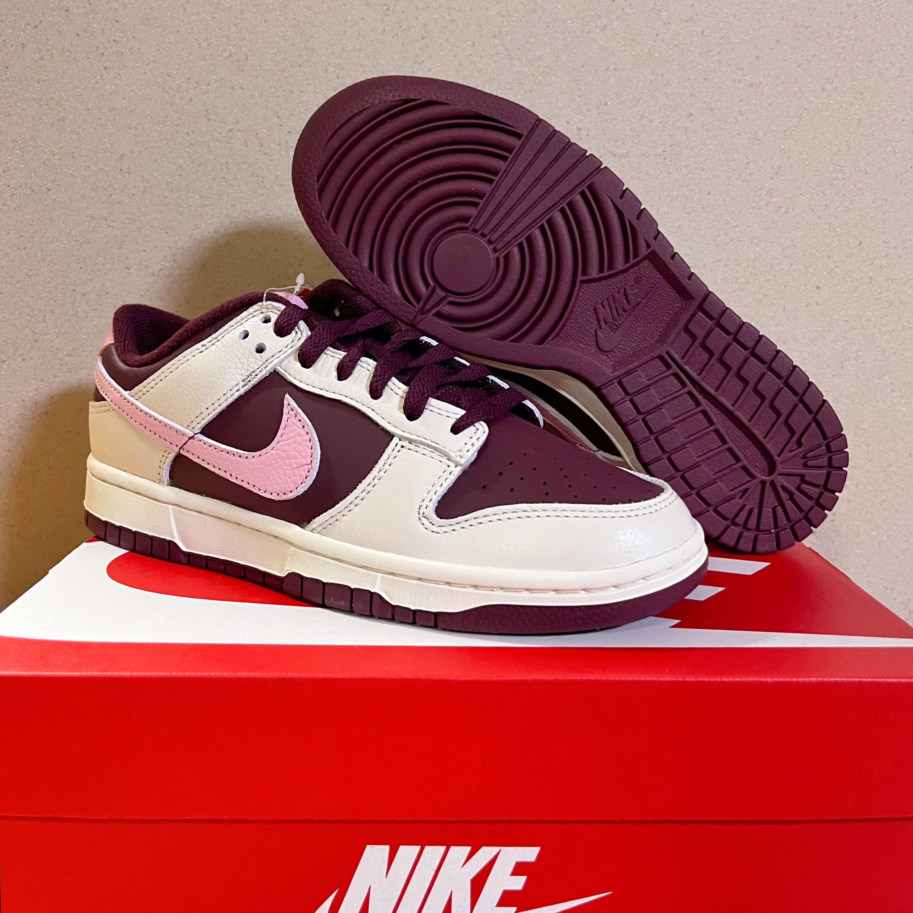 NIke Dunk Low Retro Night Maroon and Medium Soft Pink 착용 스타일