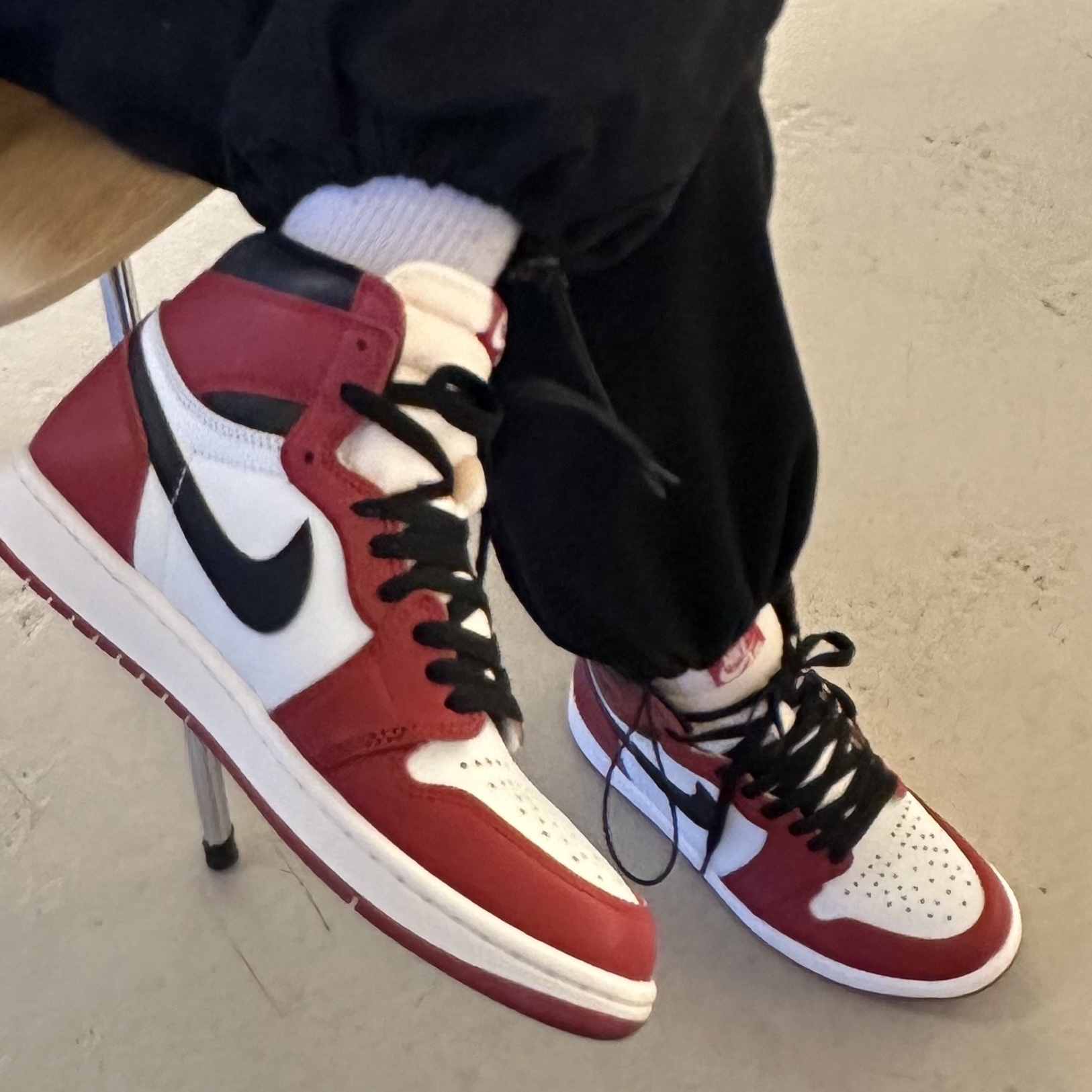 Jordan 1 Retro High OG Chicago 2022 착용 스타일 - 3