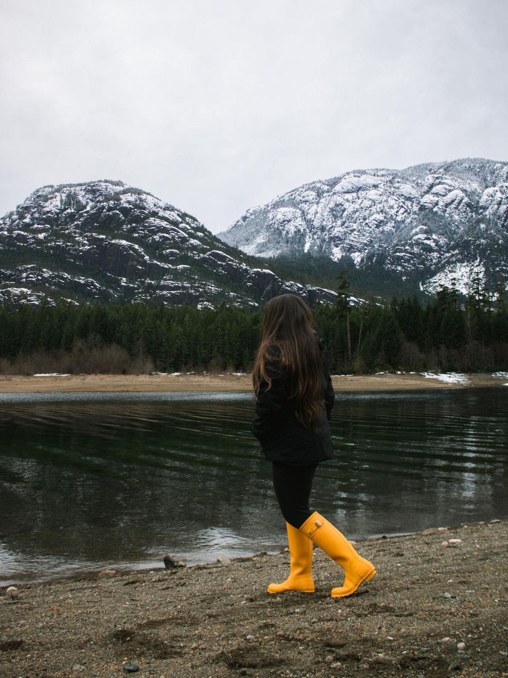 Hunter Women Original Tall RainBoots Yellow 착용 스타일