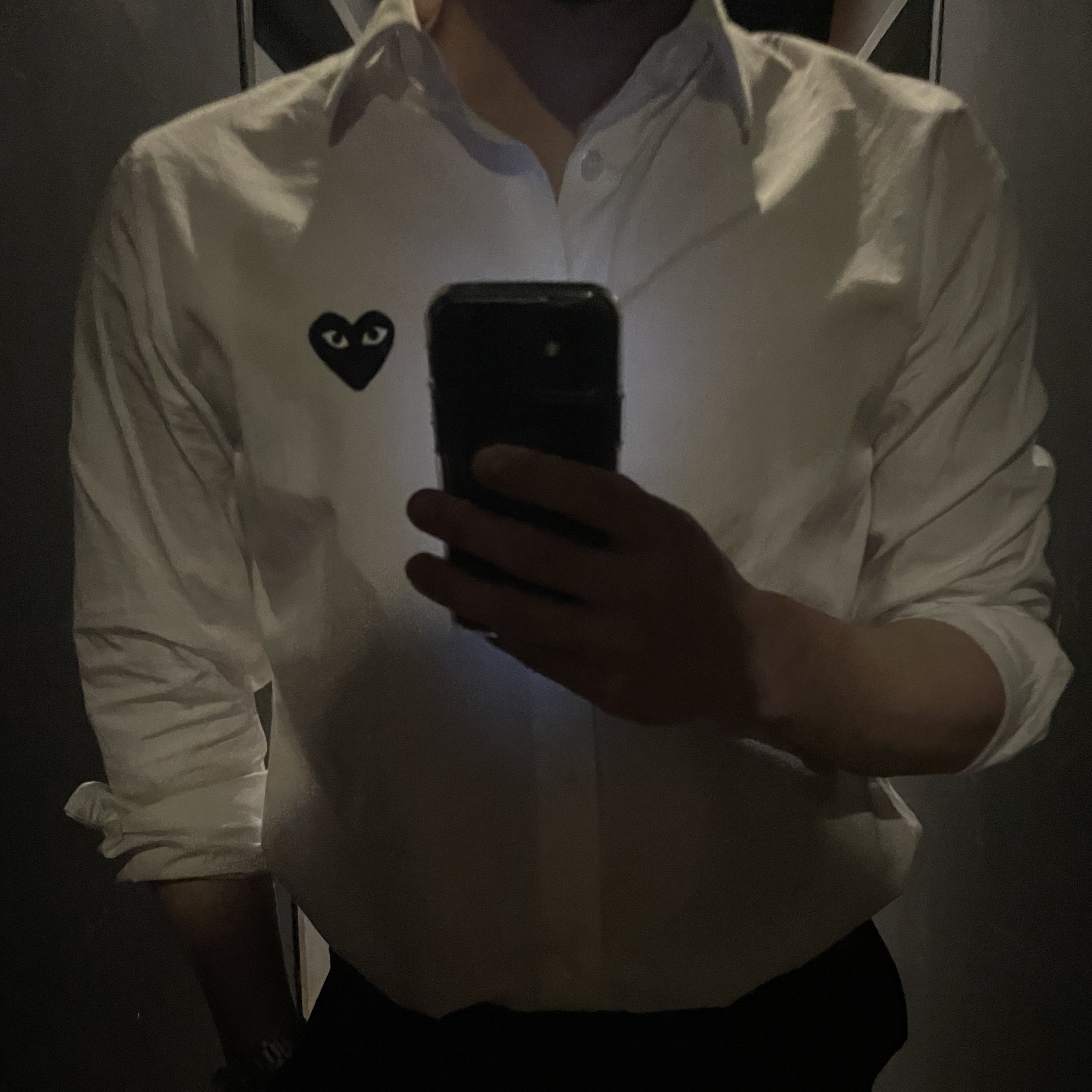Play Comme des Garcons Red Heart Shirt White 착용 스타일