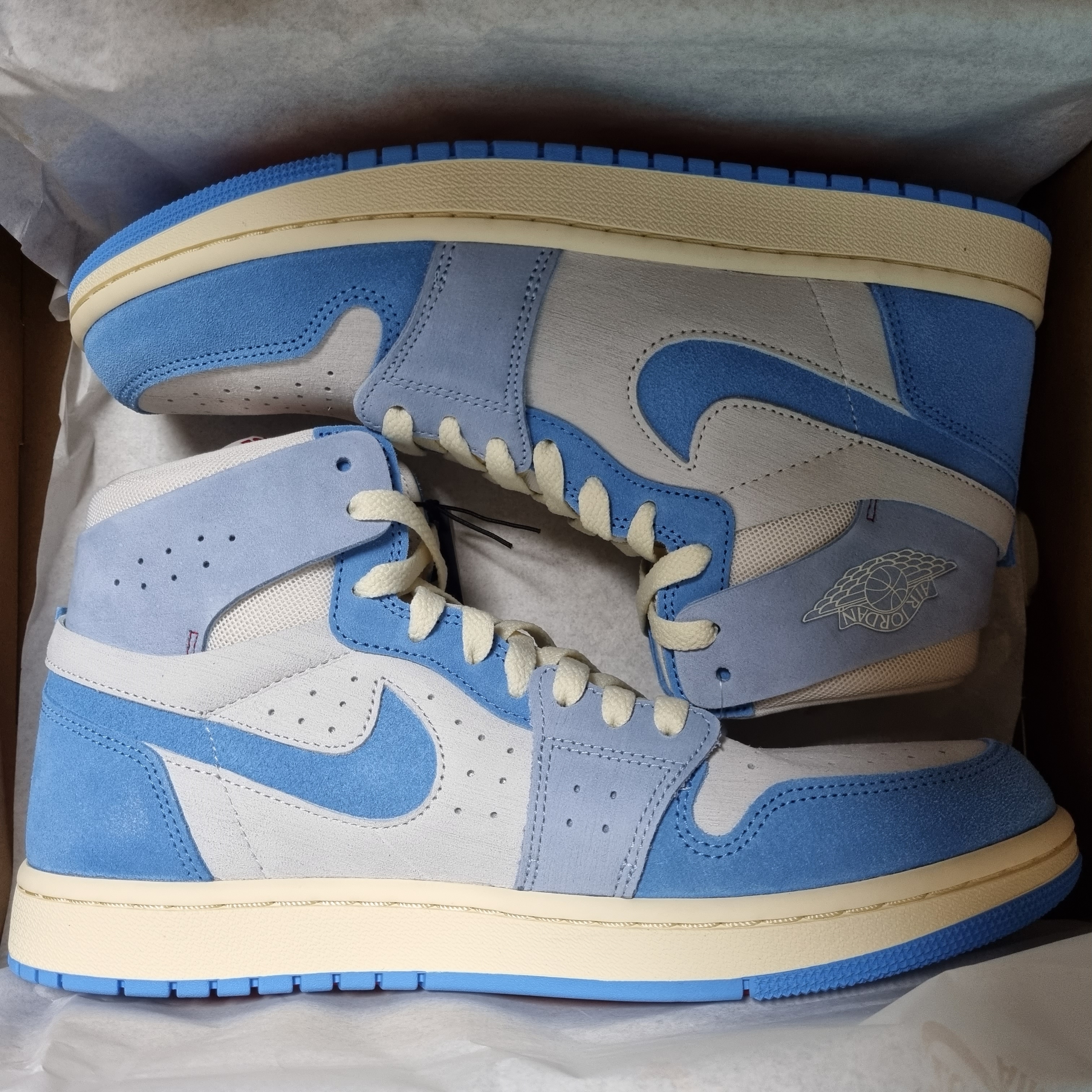 (W) Jordan 1 Zoom Air CMFT 2 Phantom University Blue 착용 스타일