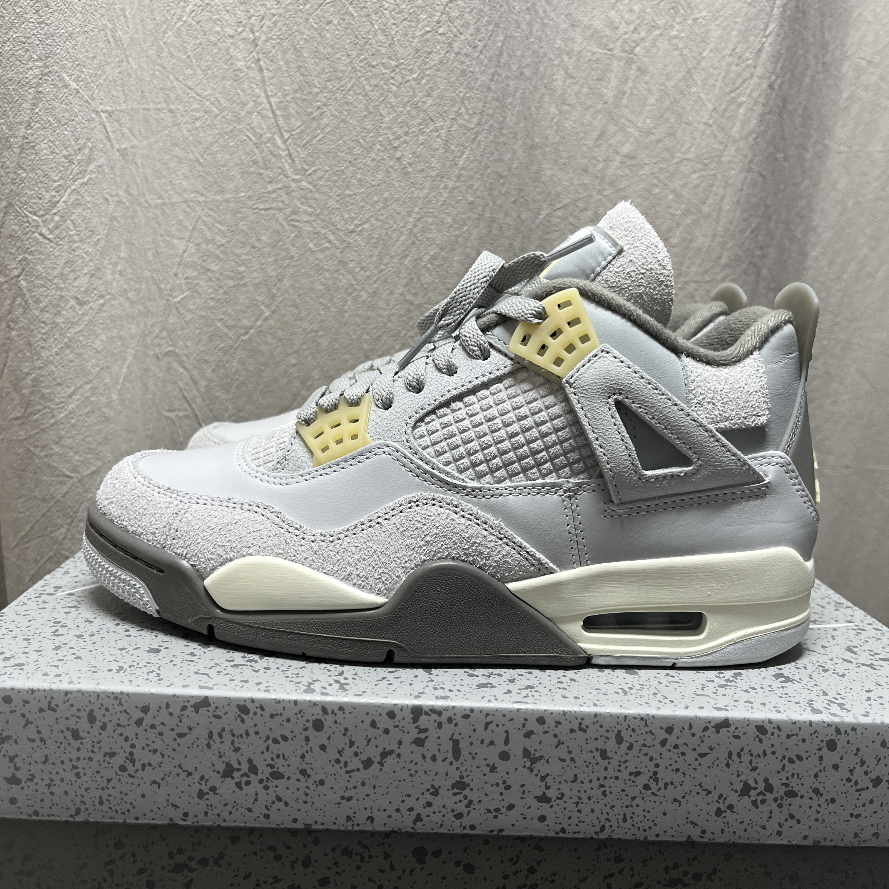 Jordan 4 Retro SE Craft 착용 스타일 - 1