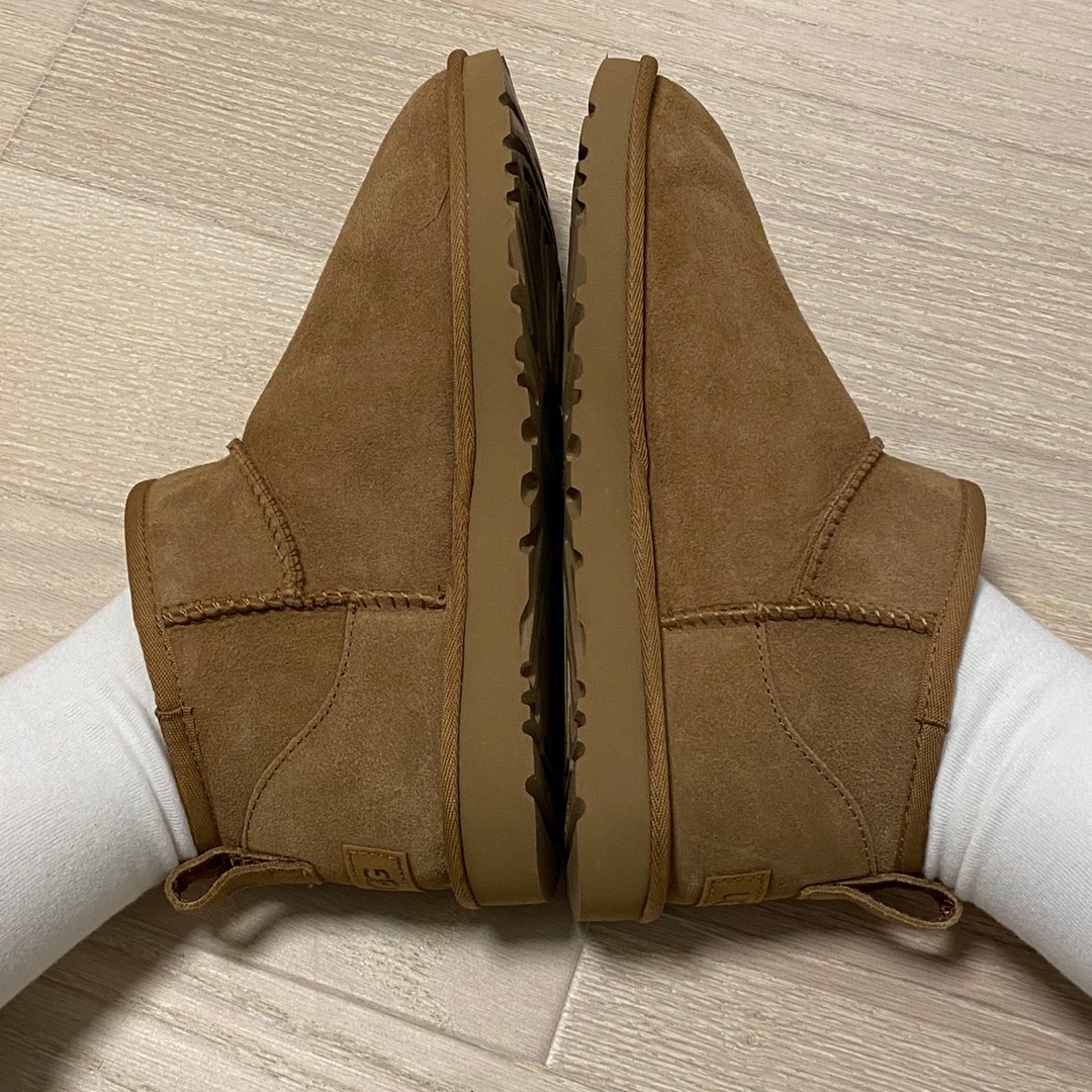(W) UGG Classic Ultra Mini Boots Chestnut 착용 스타일