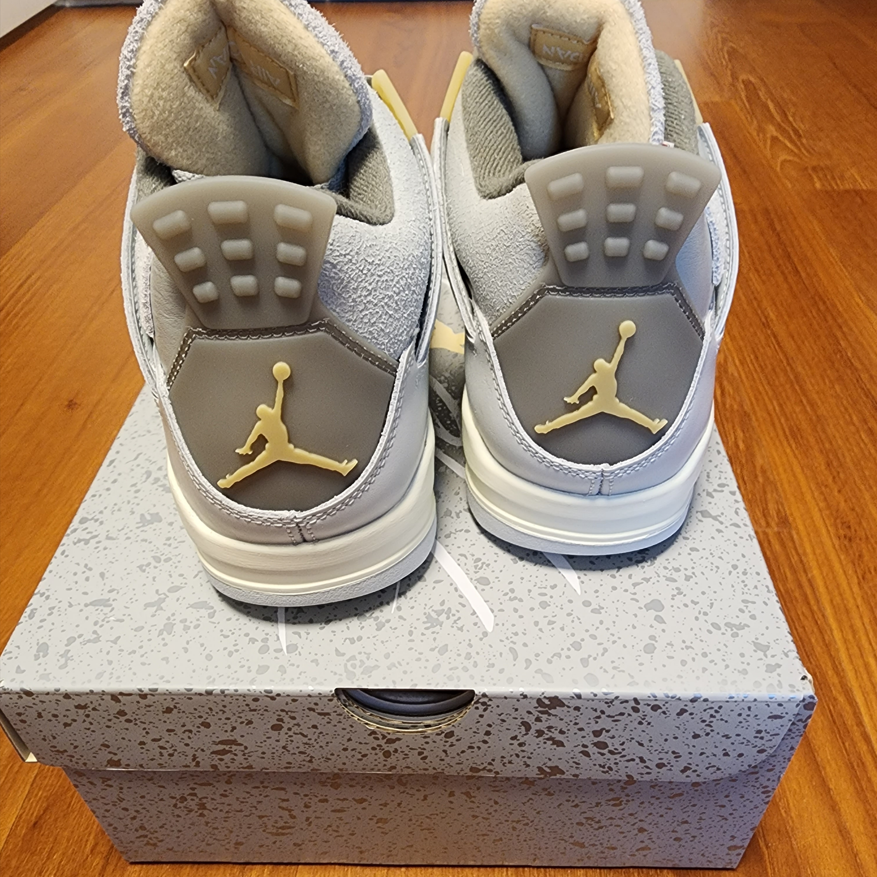 Jordan 4 Retro SE Craft 착용 스타일 - 4