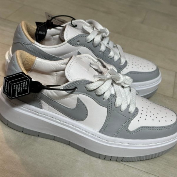 (W) Jordan 1 Elevate Low White and Wolf Grey 착용 스타일