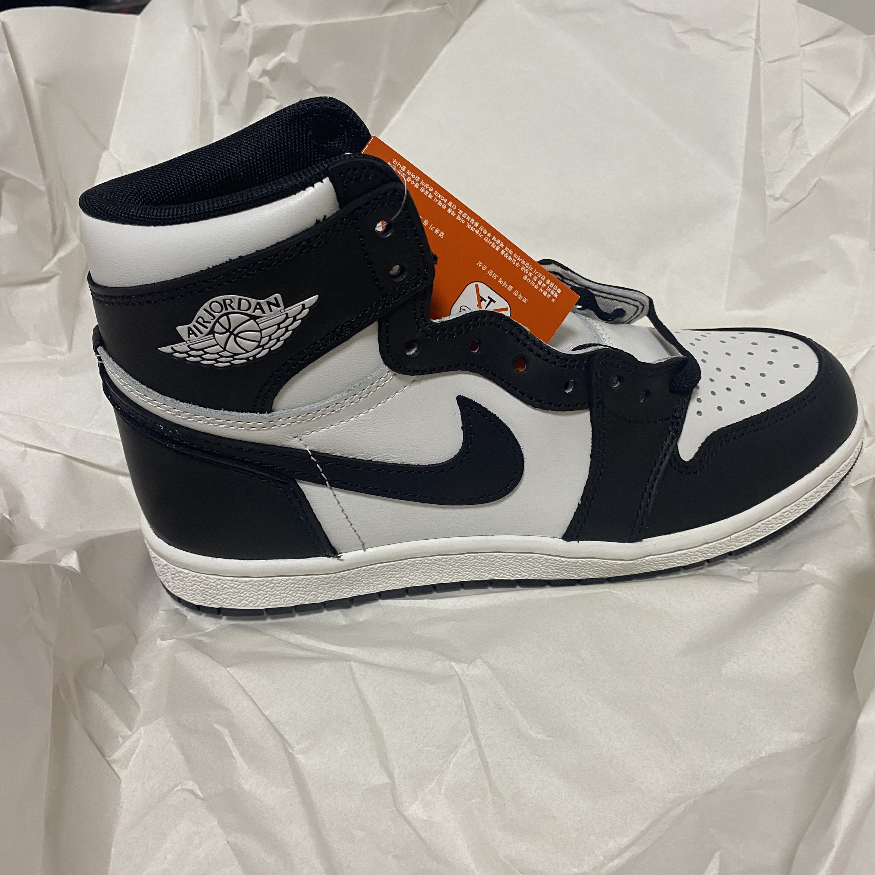 Jordan 1 High 85 Black White 착용 스타일 - 3