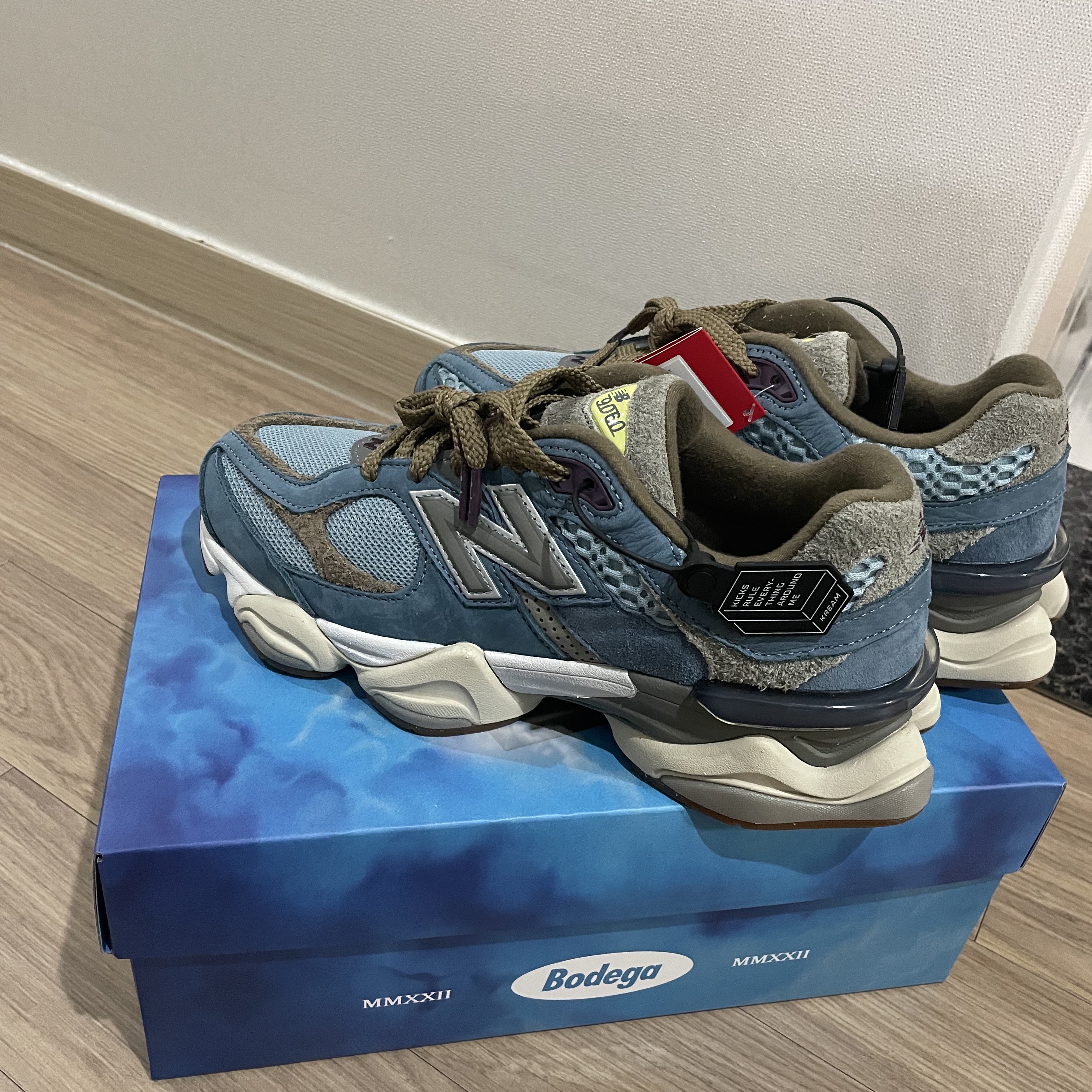 New Balance x Bodega 9060 Citadel 착용 스타일 - 1