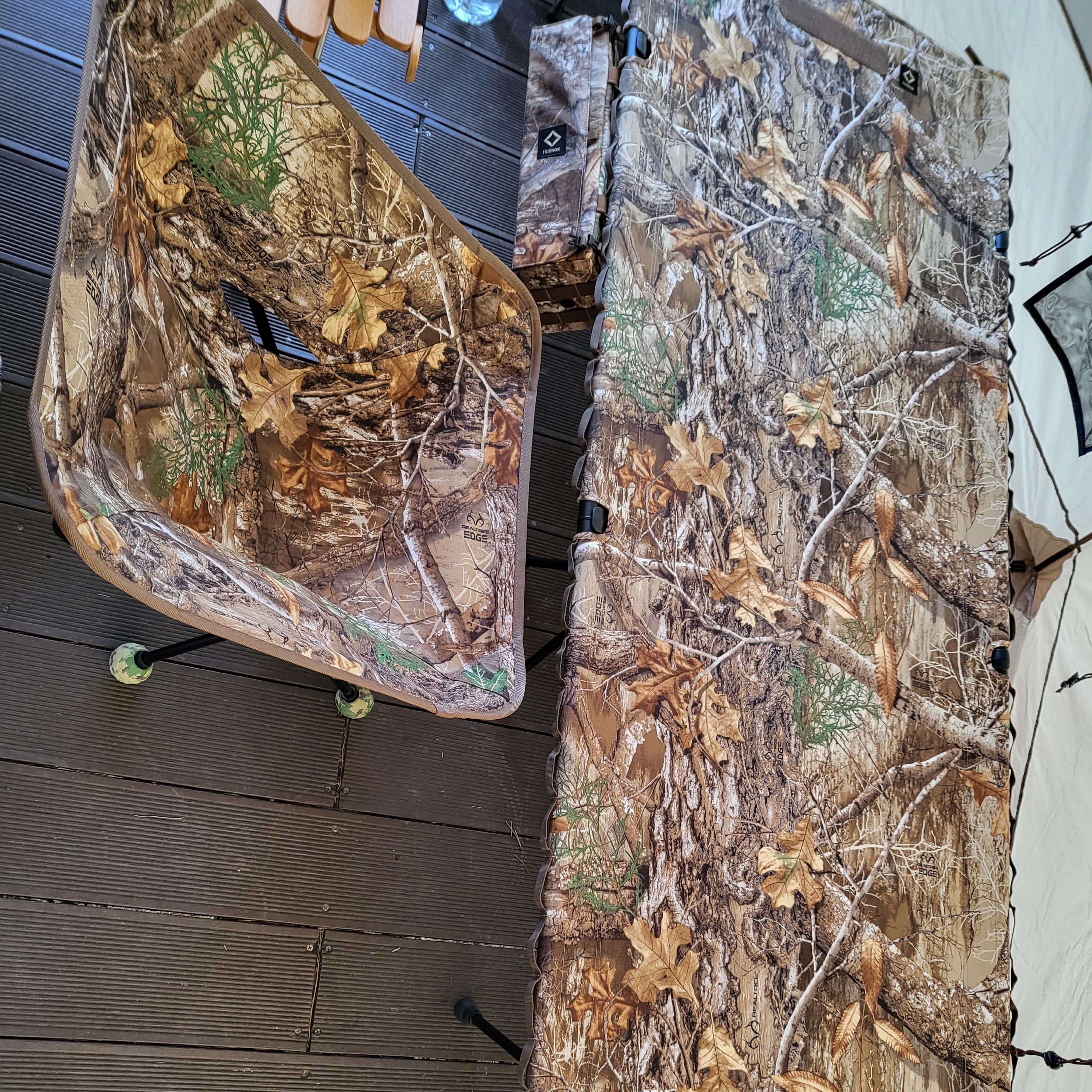 Helinox Tactical Cot Convertible Realtree (Without Legs) 착용 스타일