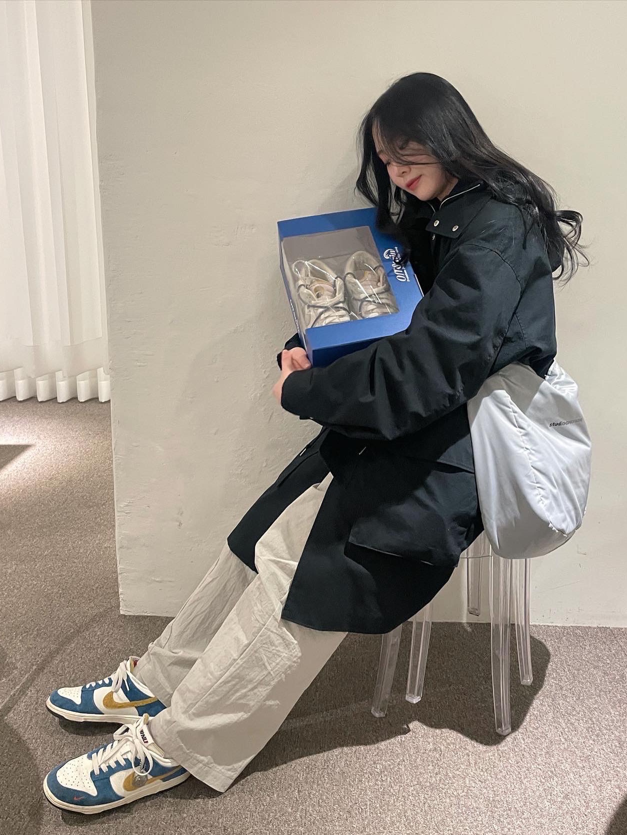 Nike x Kasina Dunk Low 80's Bus, Nike x Off-White Dunk Low The 50 - Lot 18 착용 스타일 - 1