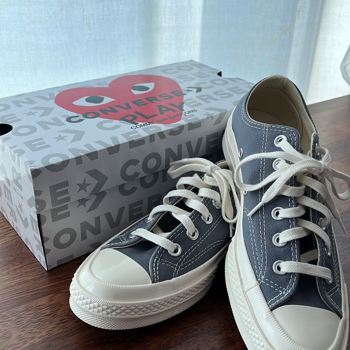 Converse x Play Comme des Garcons Chuck 70 Ox Steel Gray 착용 스타일