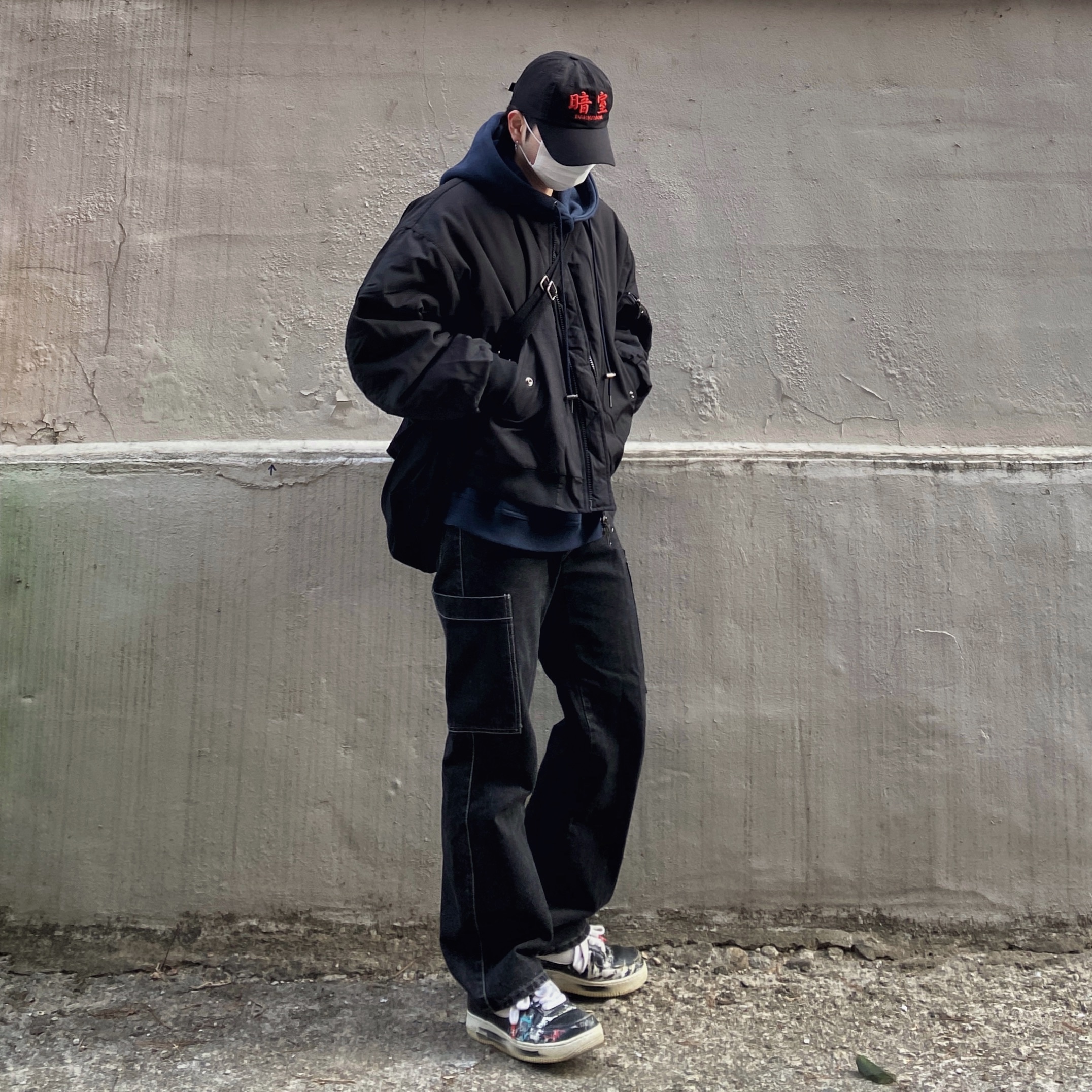 Darkr8m Studio Red Logo Cap, Nike x Peaceminusone Air Force 1 Low Para-Noise 착용 스타일
