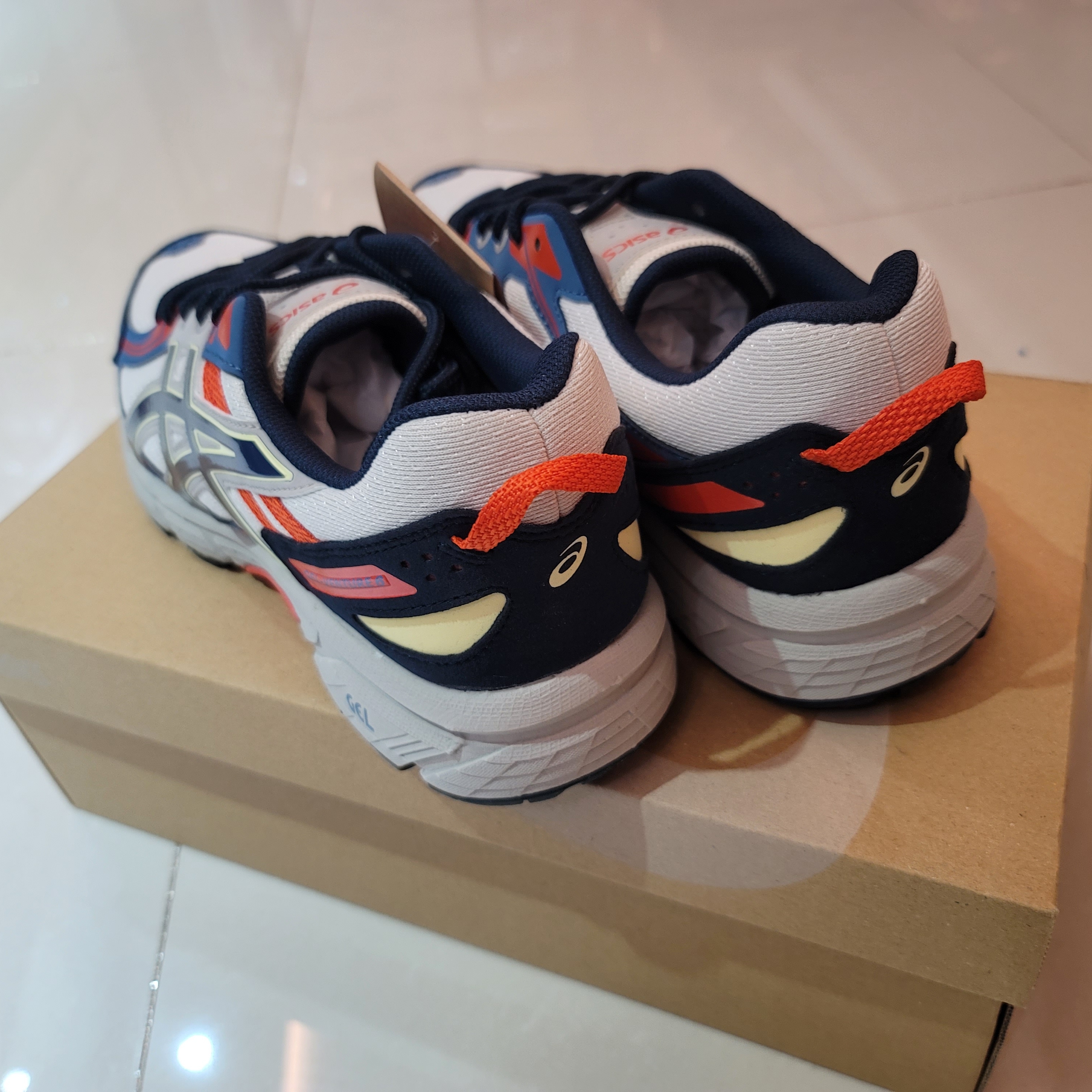 Asics Gel-Venture 6 SPS Birch Azure 착용 스타일 - 2