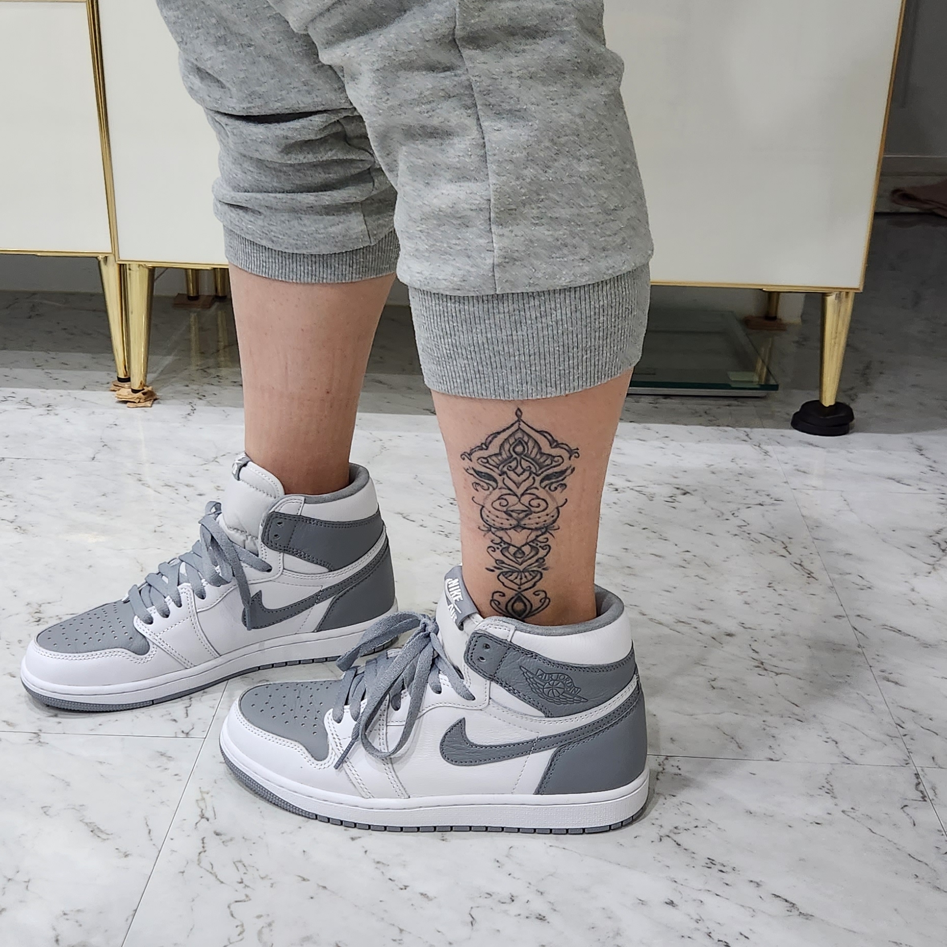 Jordan 1 Retro High OG Stealth 착용 스타일