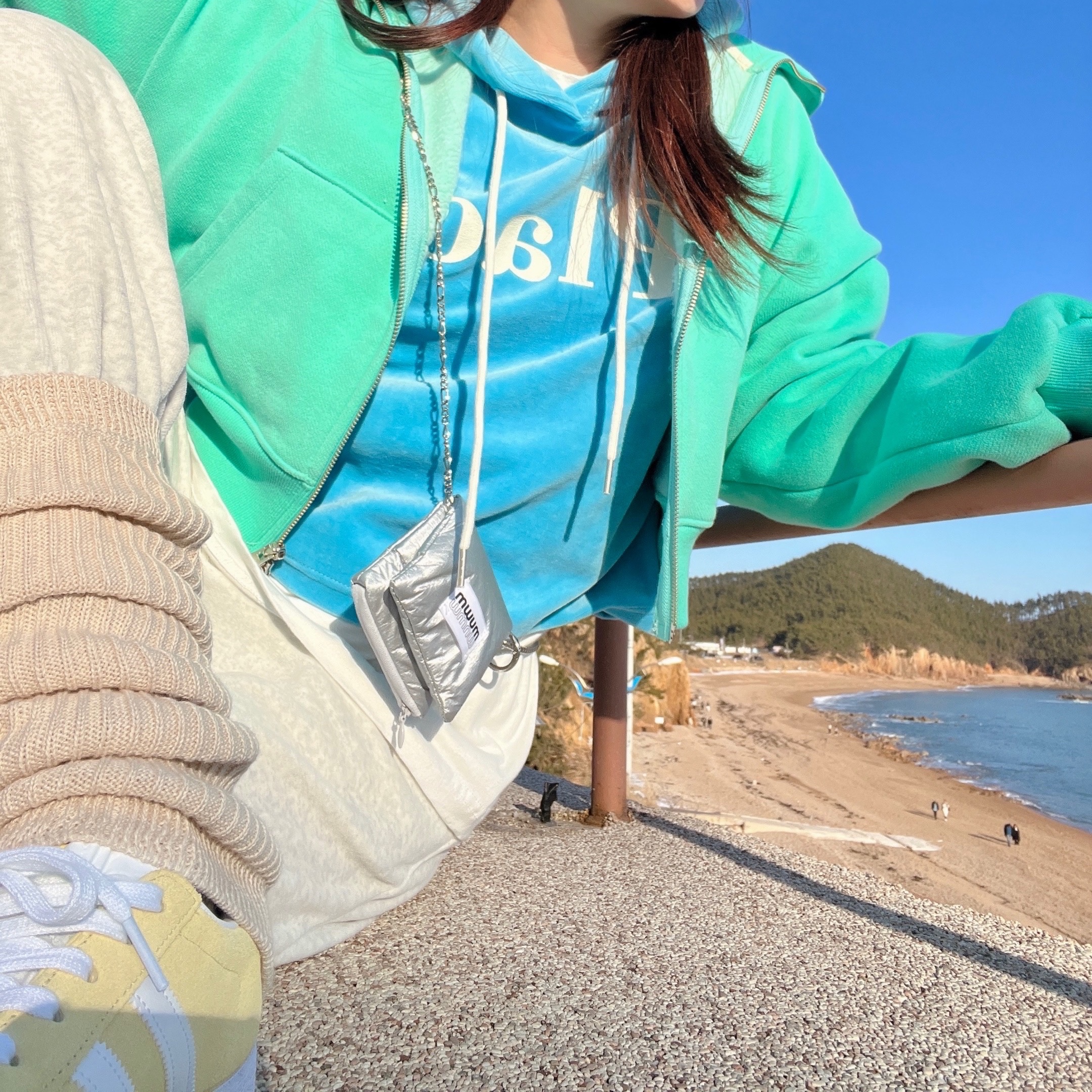 Adidas Gazelle Almost Yellow 착용 스타일 - 1