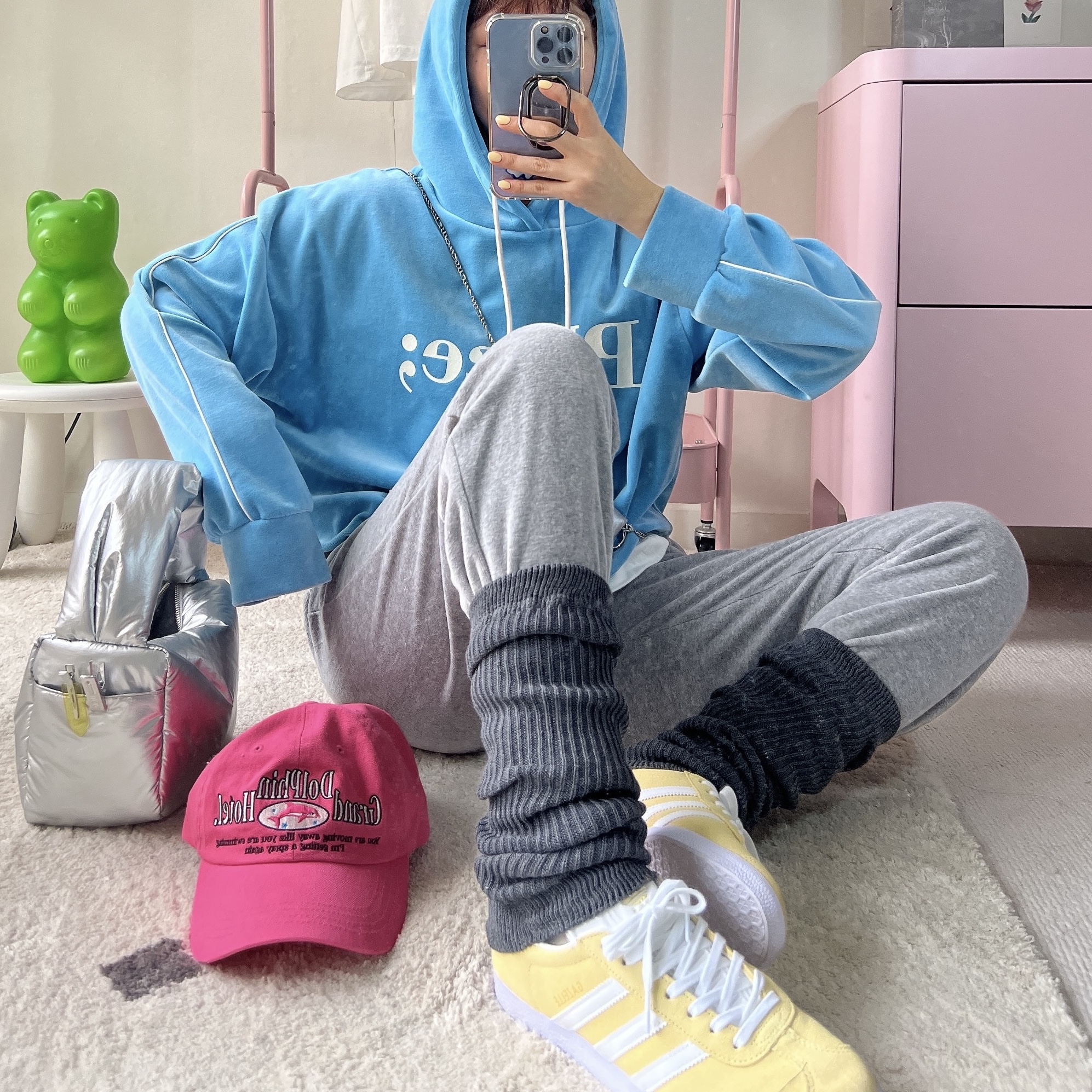 Adidas Gazelle Almost Yellow 착용 스타일 - 2
