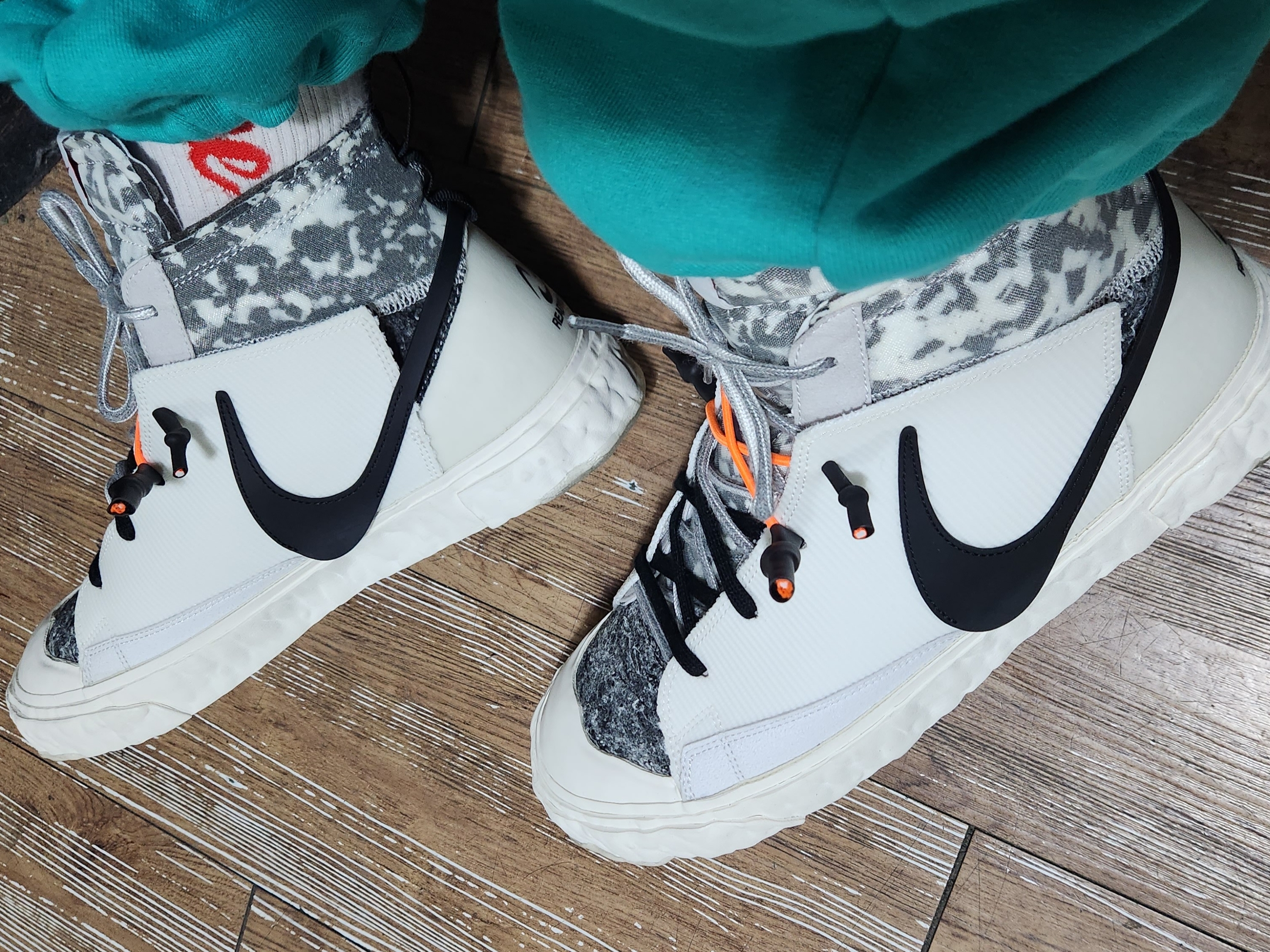 Nike x Readymade Blazer Mid White 착용 스타일 - 1