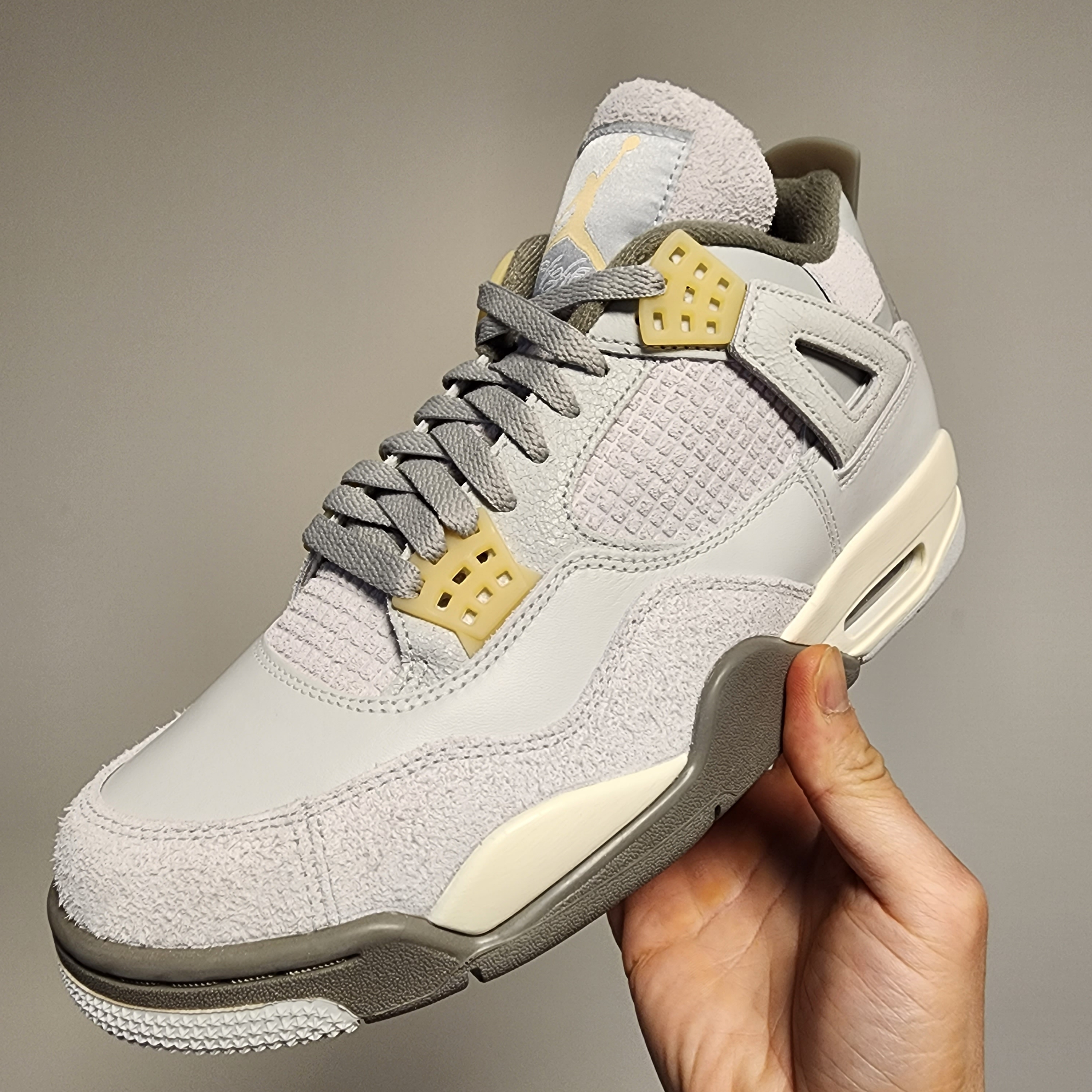 Jordan 4 Retro SE Craft 착용 스타일 - 1