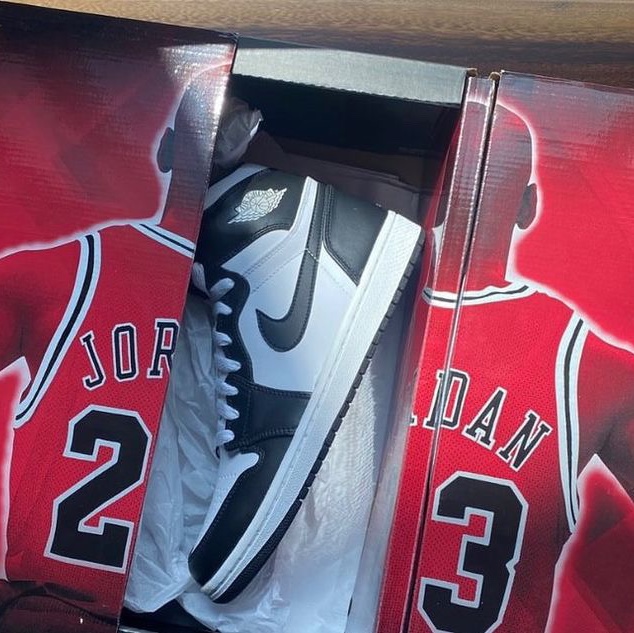Jordan Collezione 22/1 Countdown Pack, Jordan 1 High 85 Black White 착용 스타일 - 1