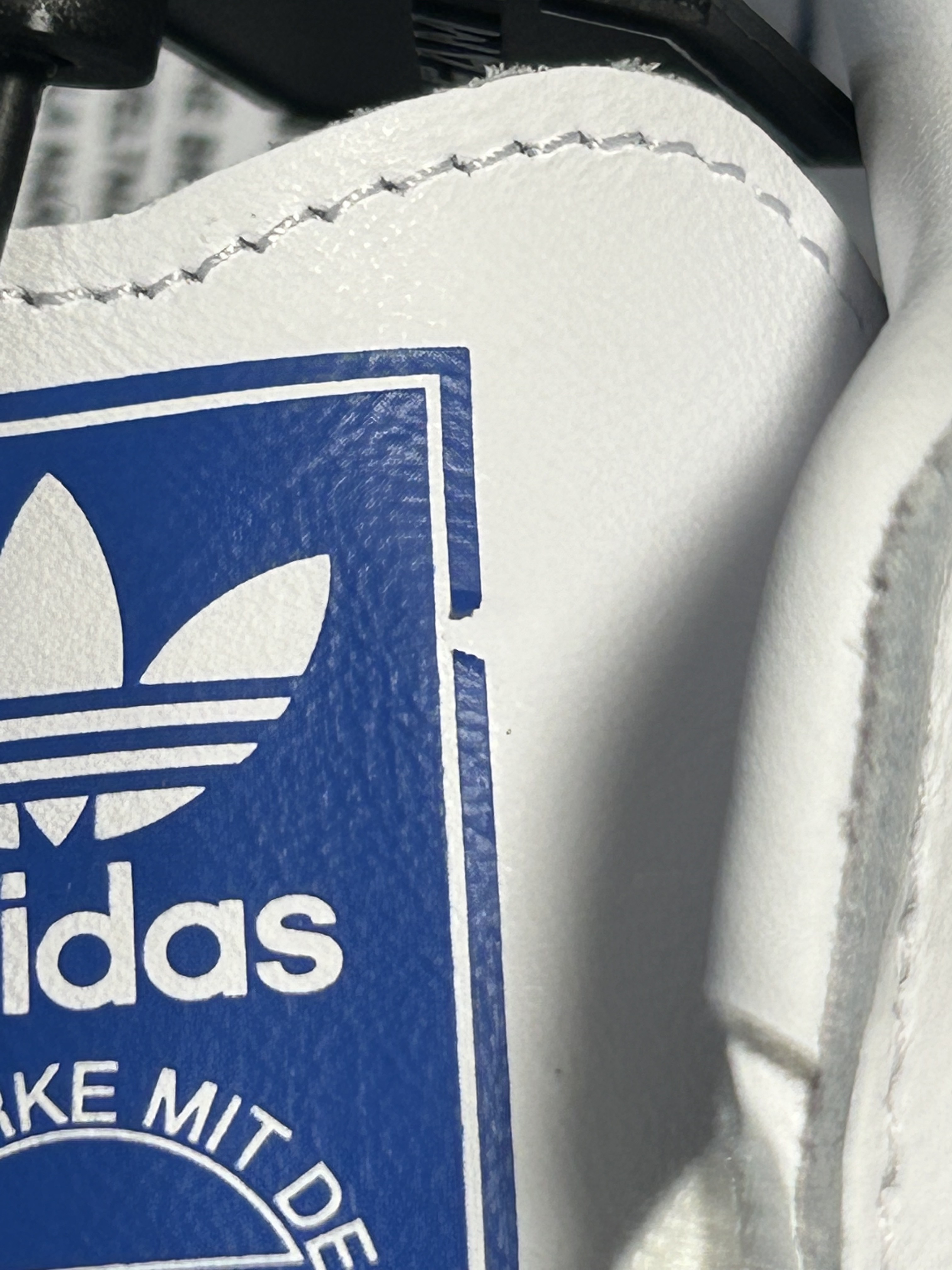 Adidas Samba OG Cloud White 착용 스타일 - 2