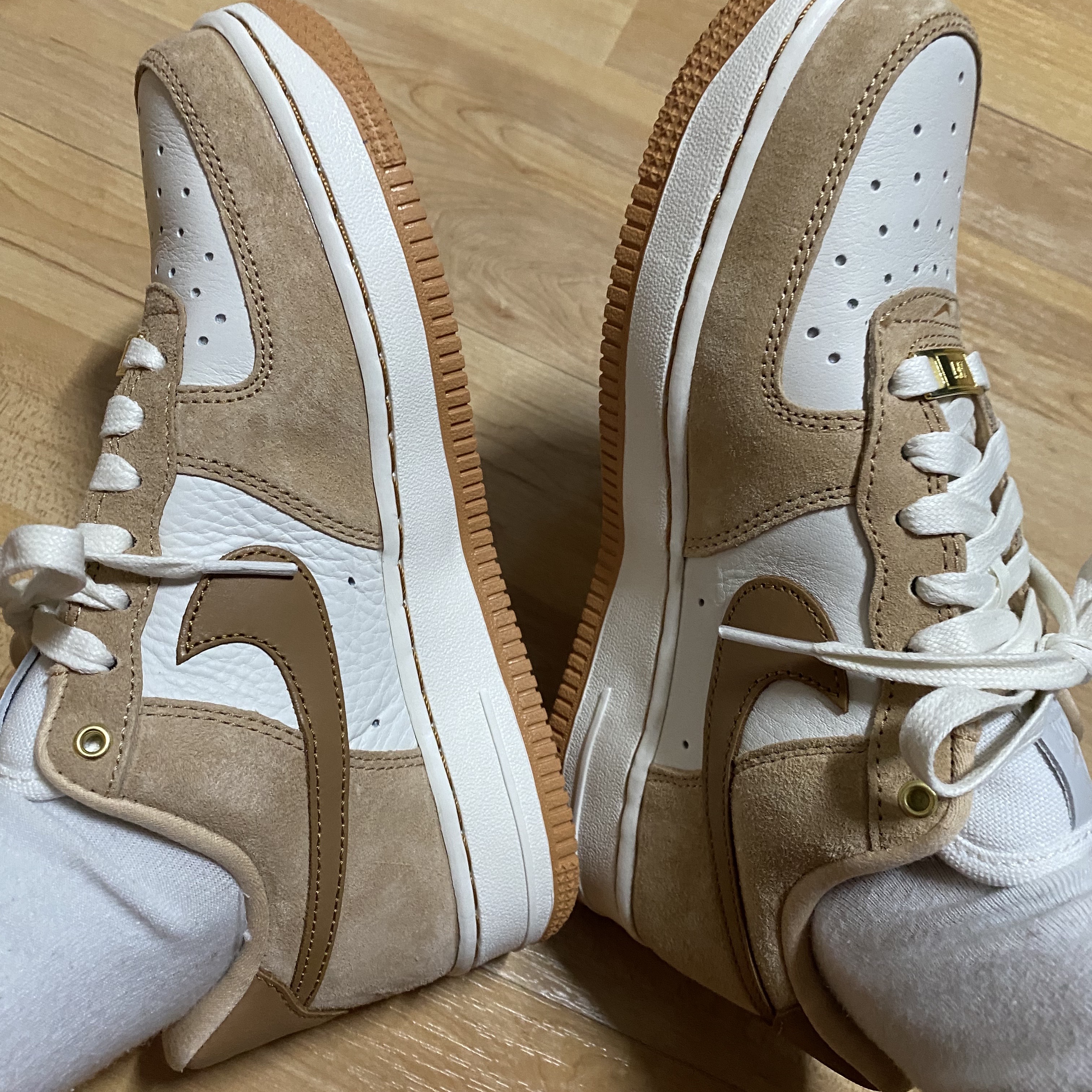 (W) Nike Air Force 1 LXX Flax 착용 스타일