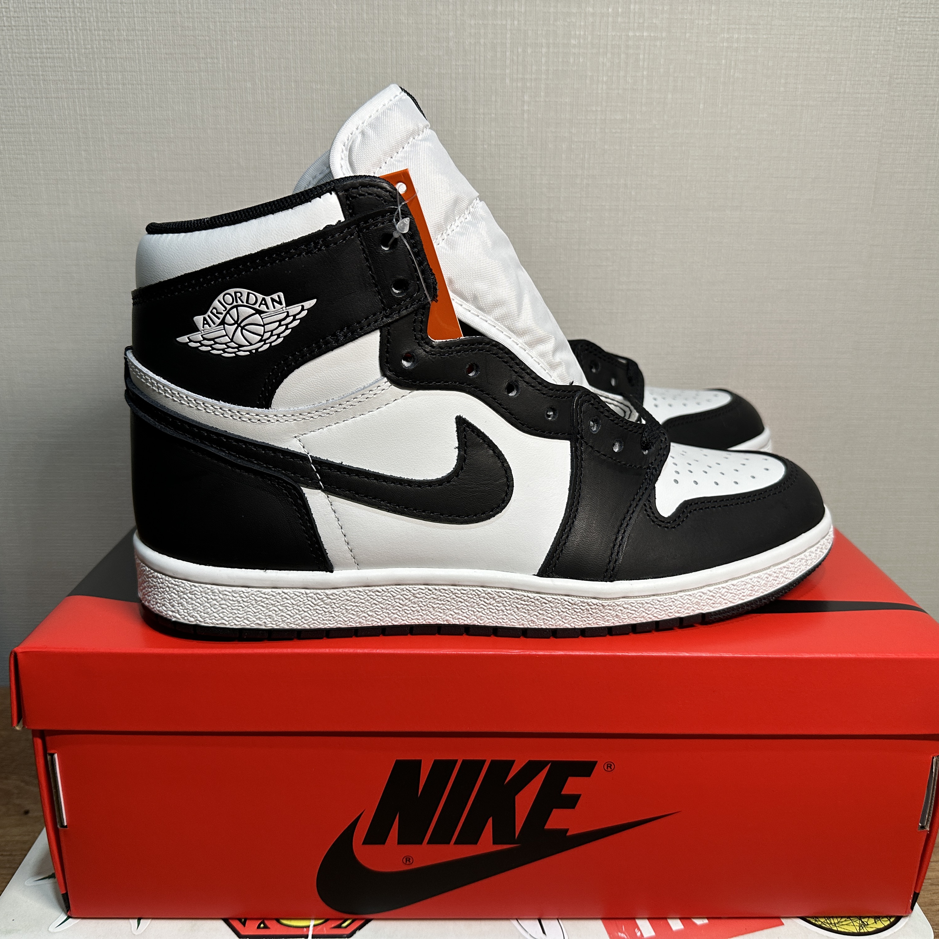 Jordan 1 High 85 Black White 착용 스타일 - 2