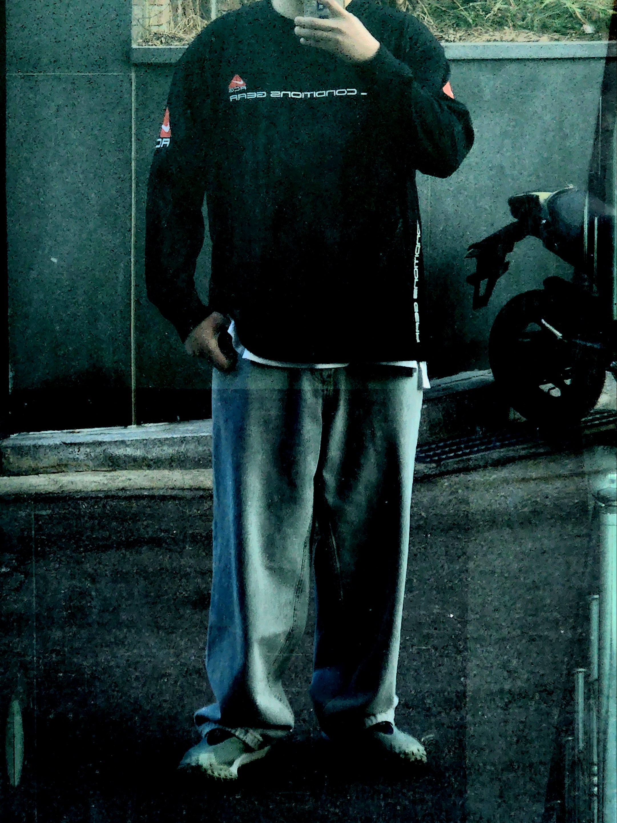 Nike NRG ACG SSNL Lungs Long Sleeve T-Shirt Black - US/EU, Nike ACG Mountain Fly Gore-Tex Clay Green 착용 스타일 - 2
