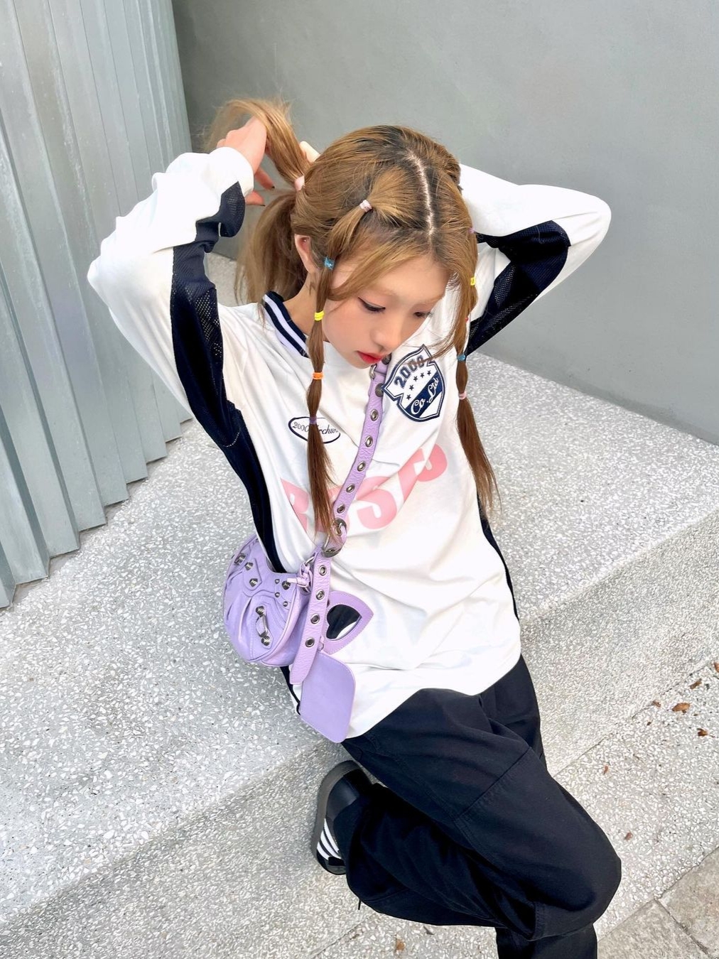 2000Archives Oversized Sporty T-Shirt White Pink, Adidas Superstar Core Black White 착용 스타일 - 1