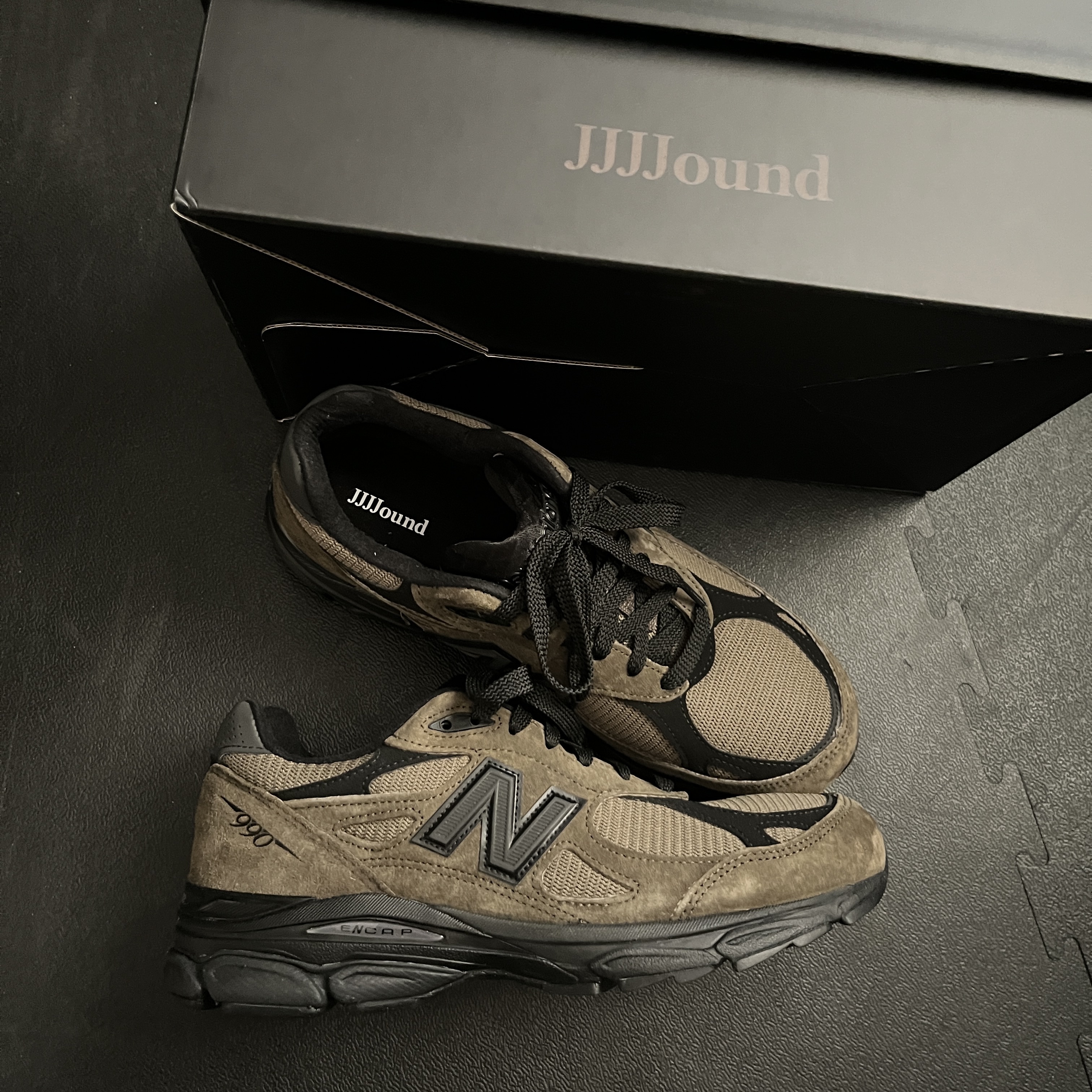 New Balance x JJJJound 990v3 Brown Black 착용 스타일